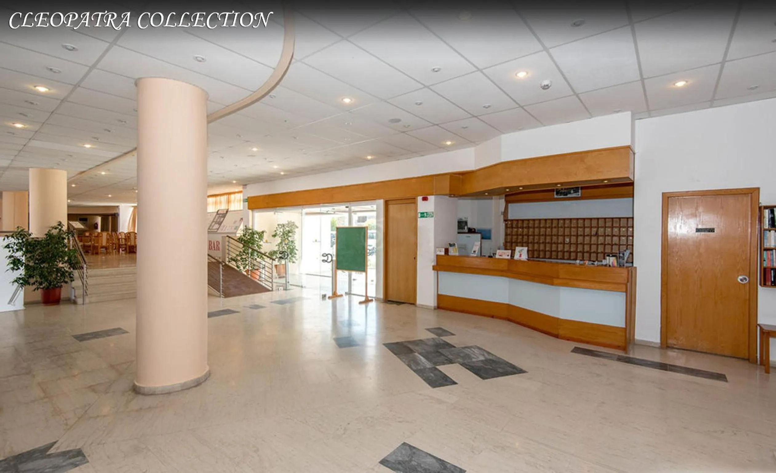 Communal lounge/ TV room in Kris Mari