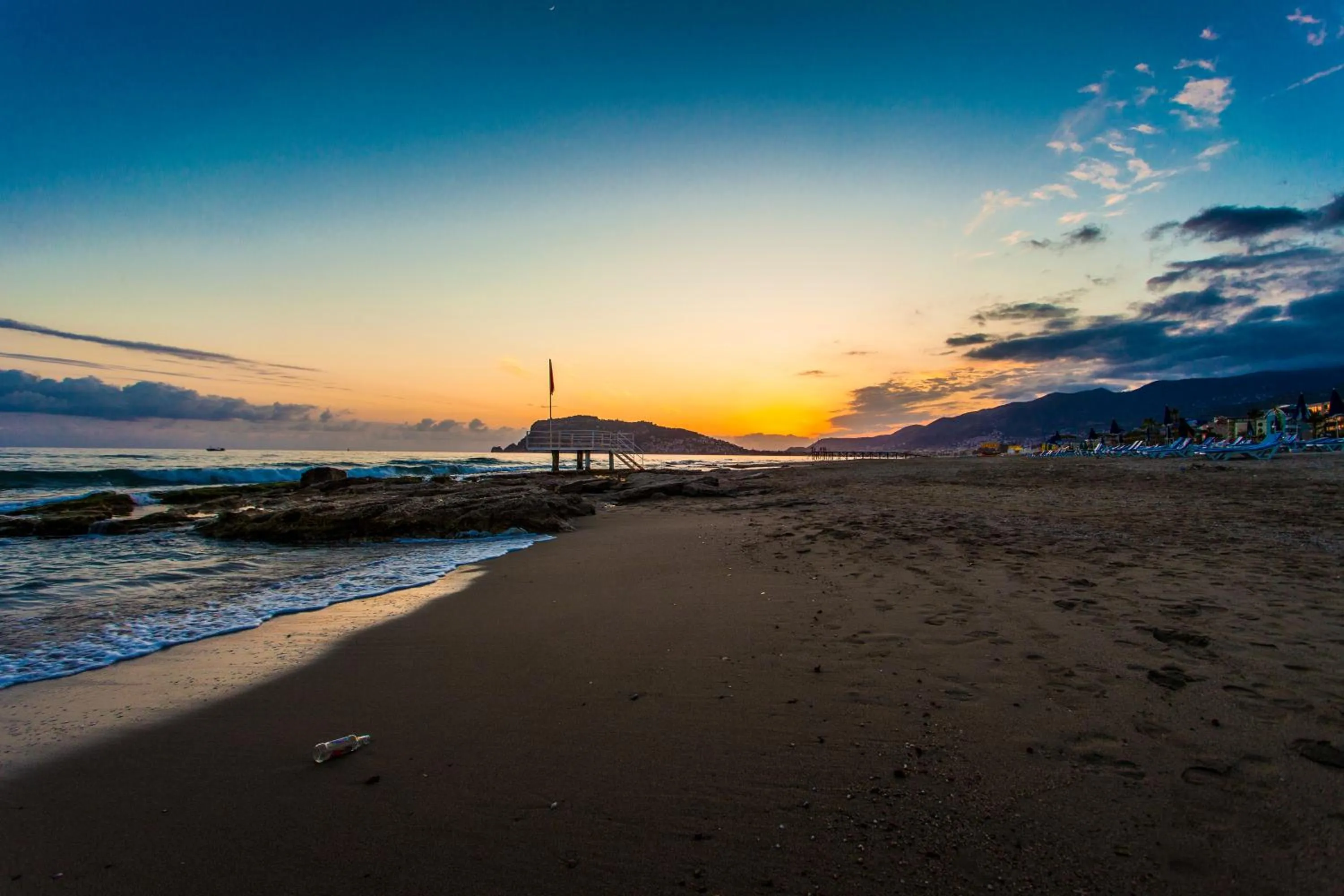 Restaurant/places to eat in Oba Time Hotel