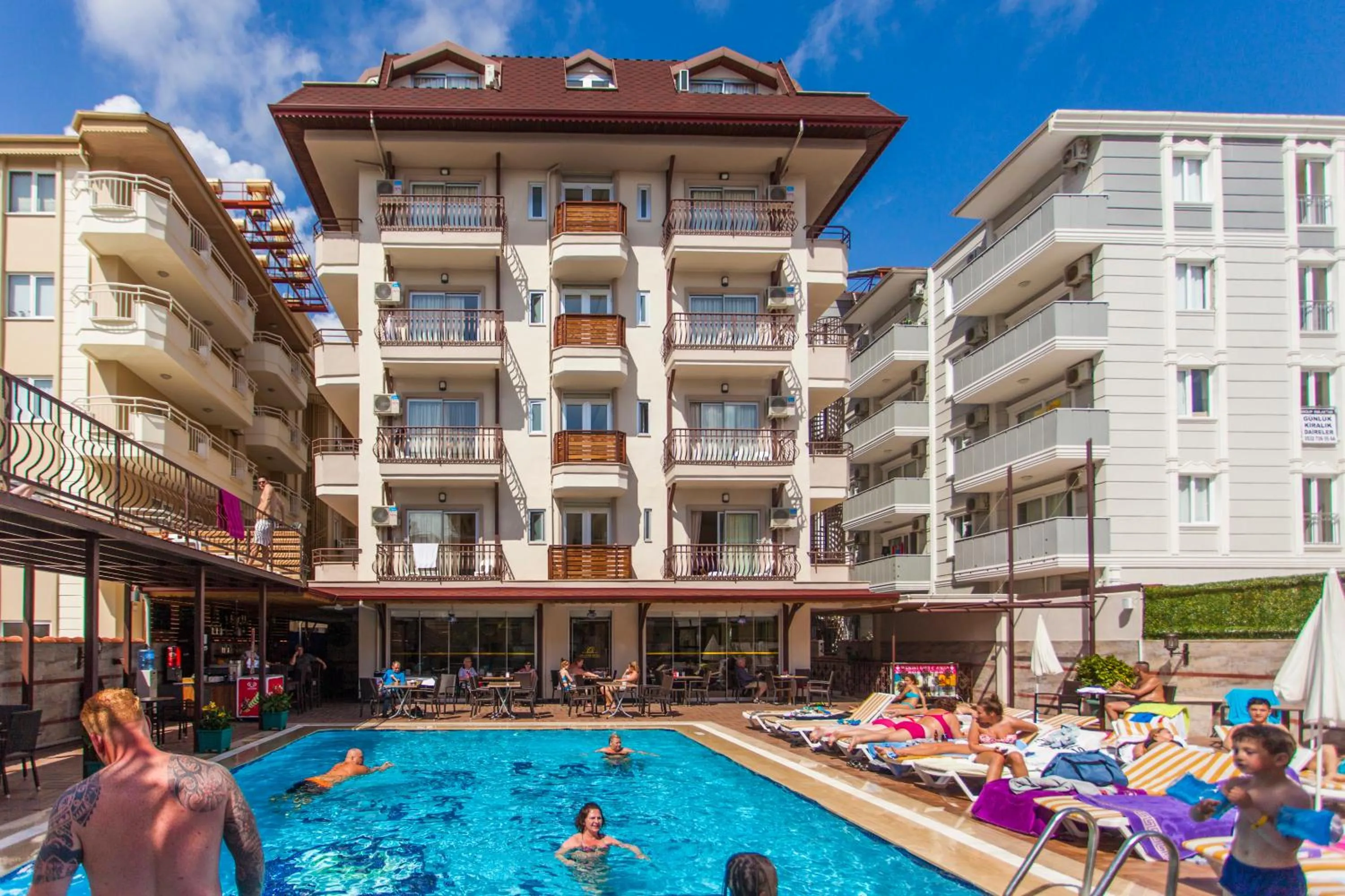 Swimming pool in Oba Time Hotel