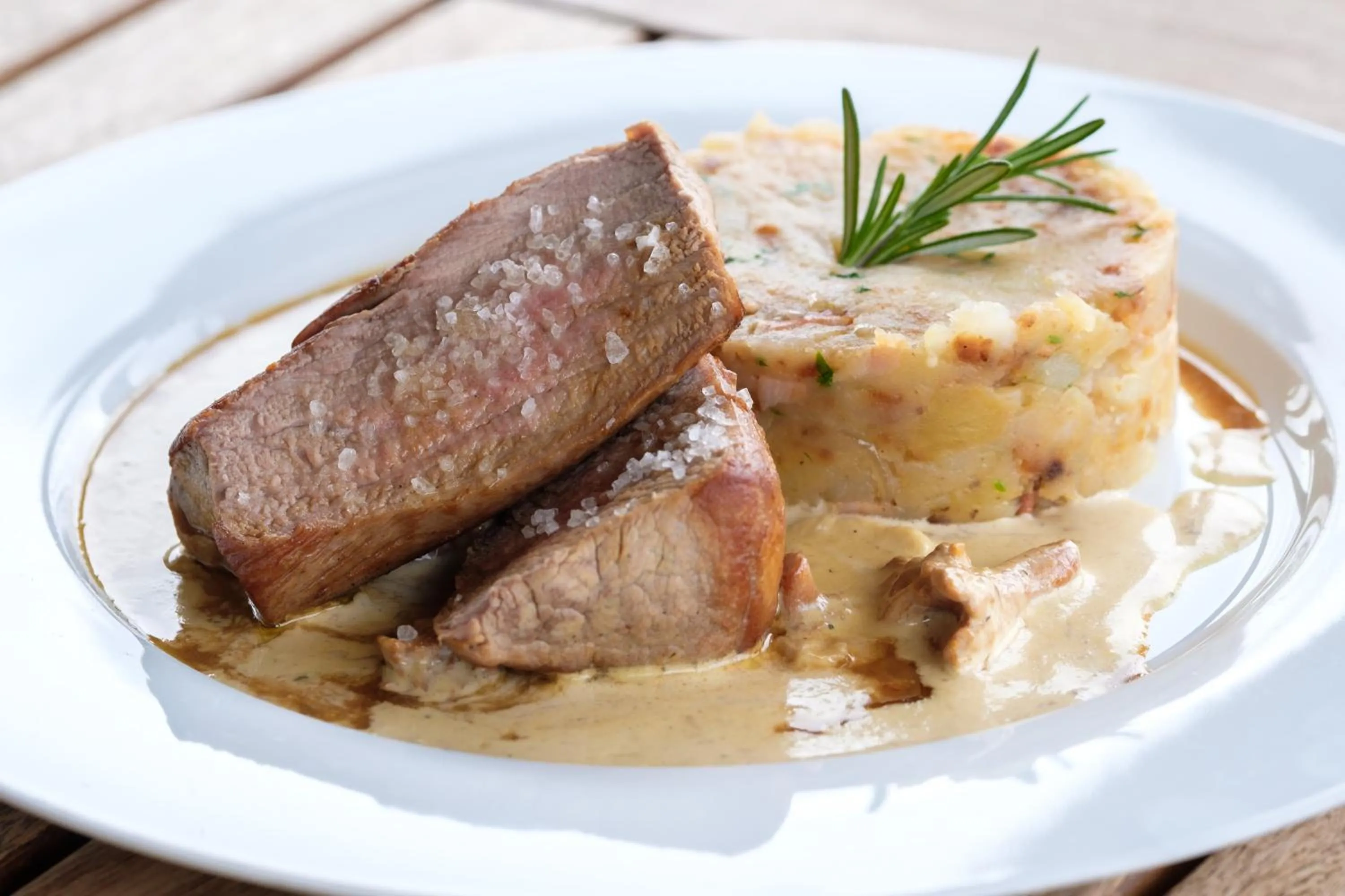 Restaurant/places to eat in Hotel SLUNEČNÁ LOUKA