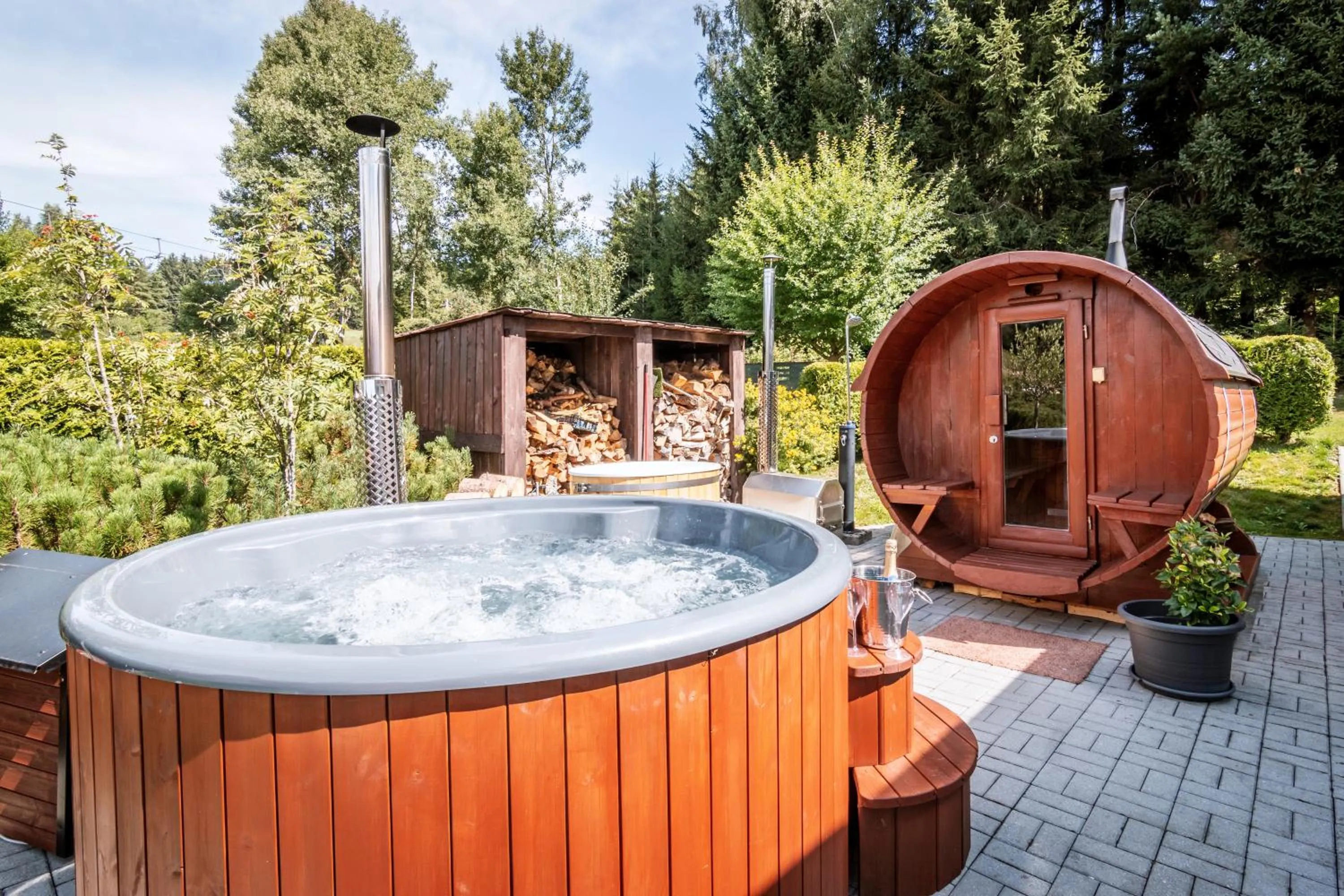 Hot Tub in Hotel SLUNEČNÁ LOUKA