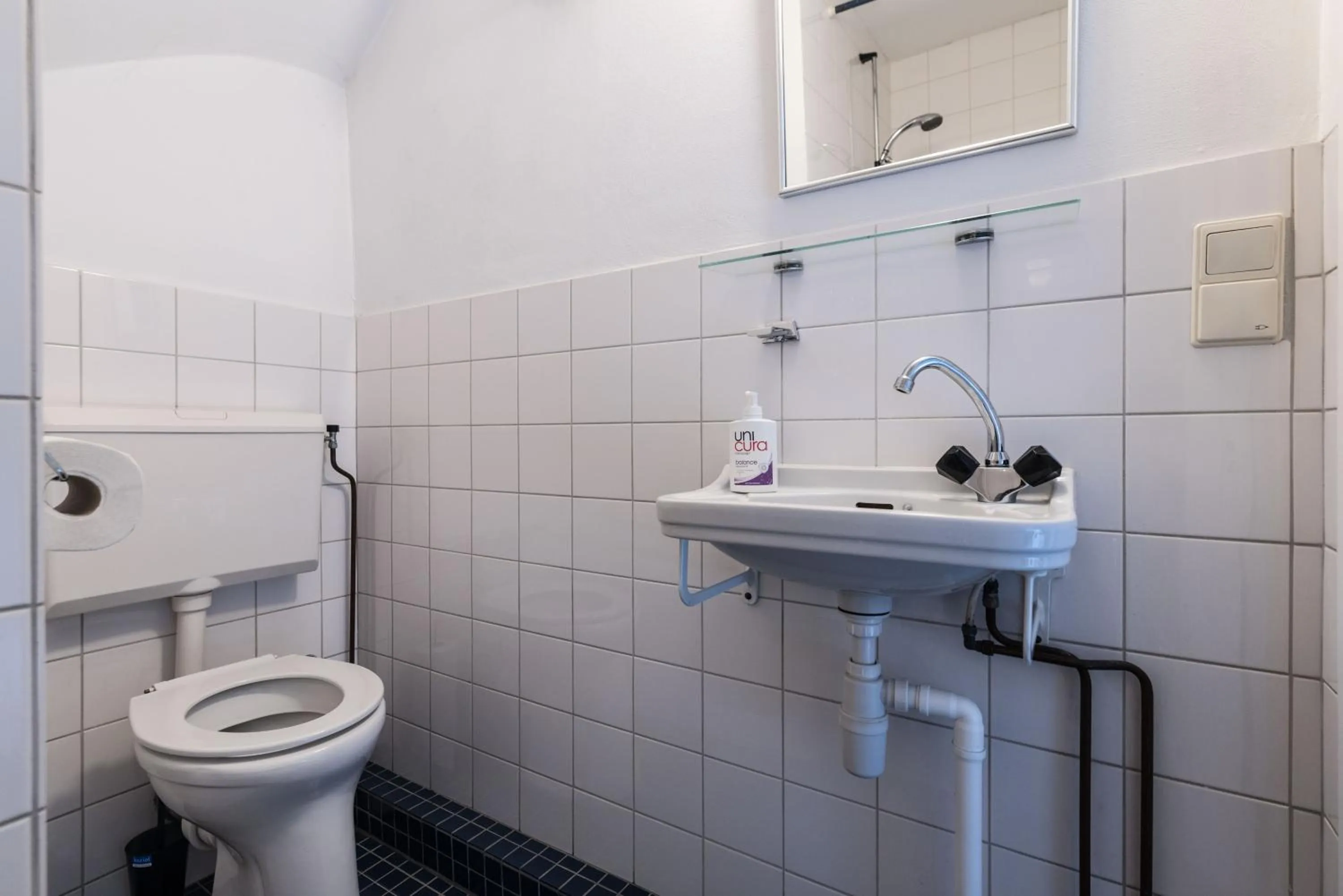 Bathroom in Anny's Warehouse City Centre!