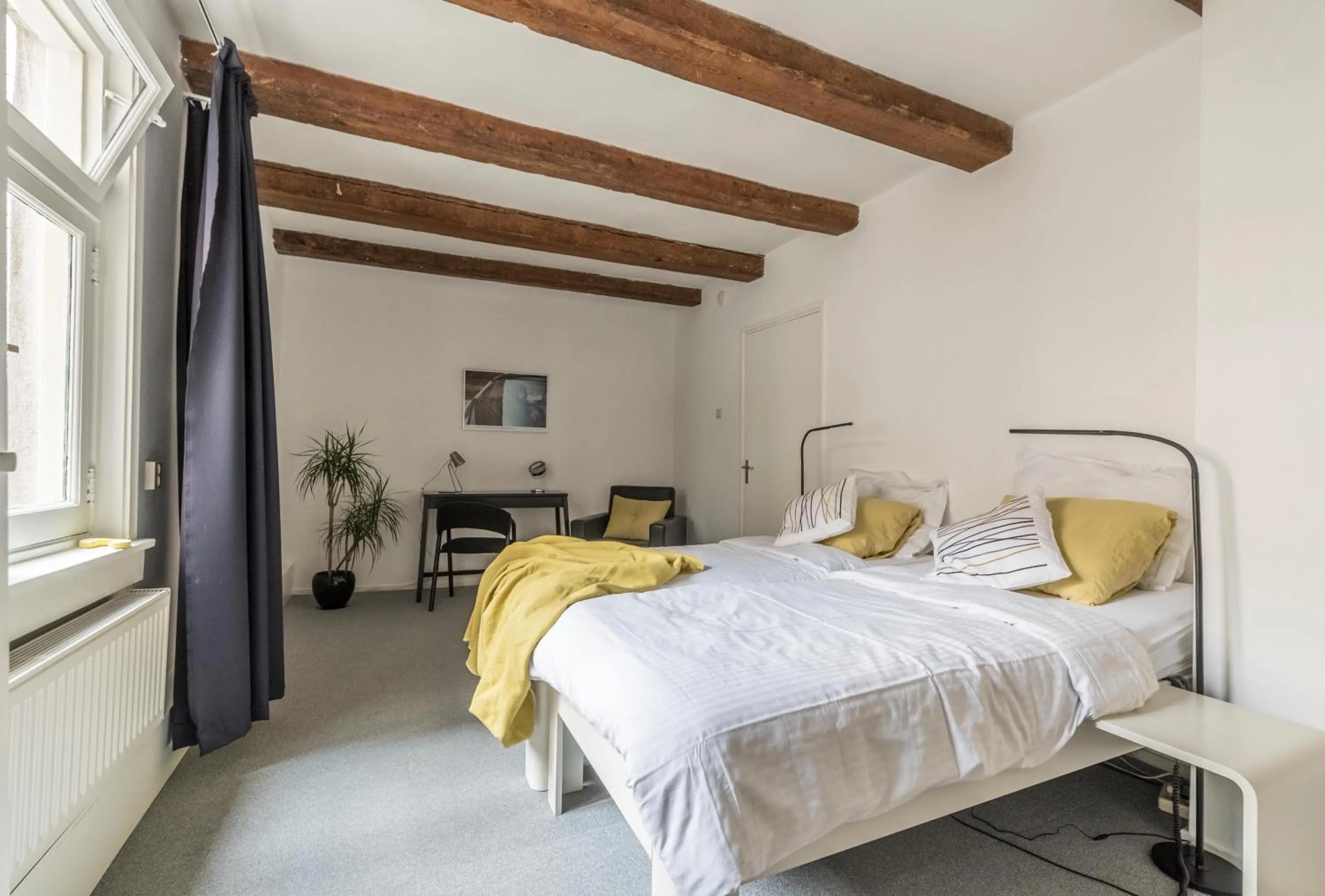 Bedroom, Bed in Anny's Warehouse City Centre!