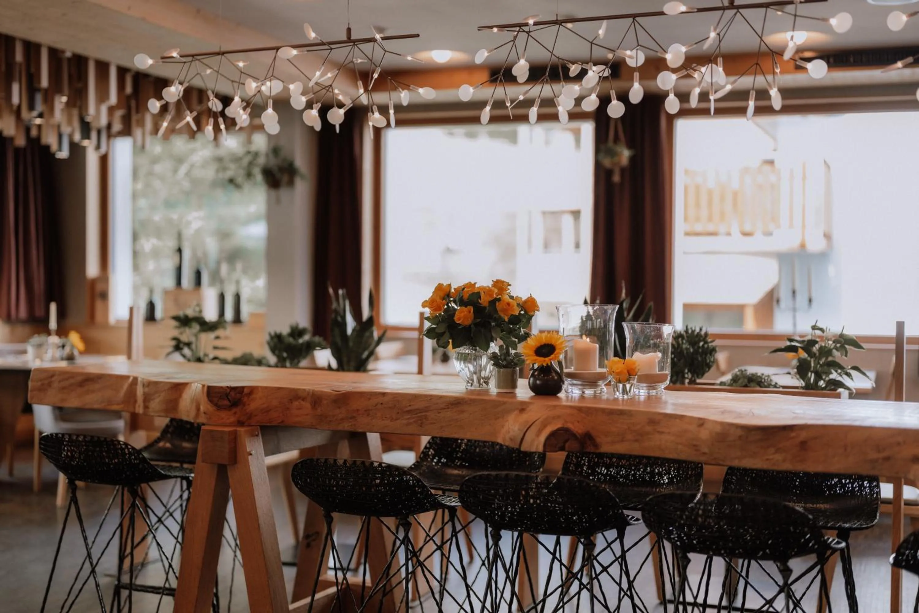 Restaurant/places to eat in Apart Lodge belMont