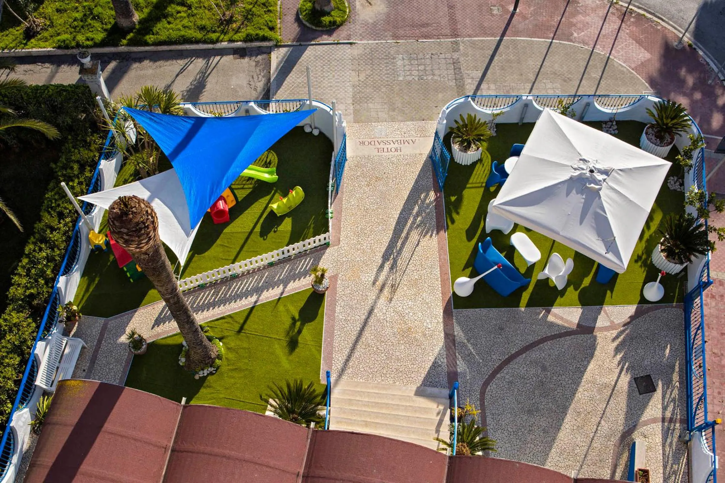 Garden in Hotel Ambassador