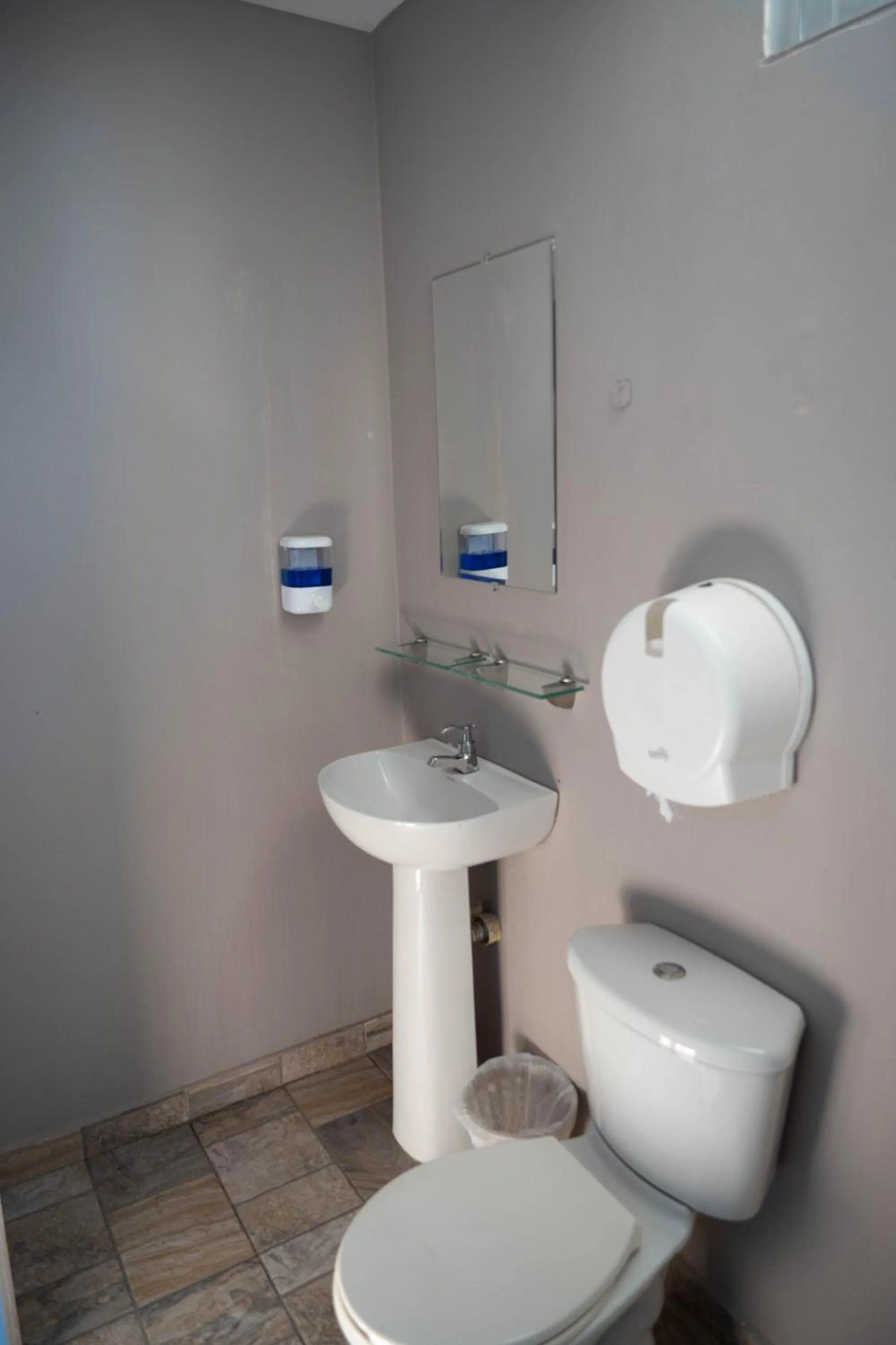 Bathroom in Bahia 79 Apartasuites Cerca al Centro