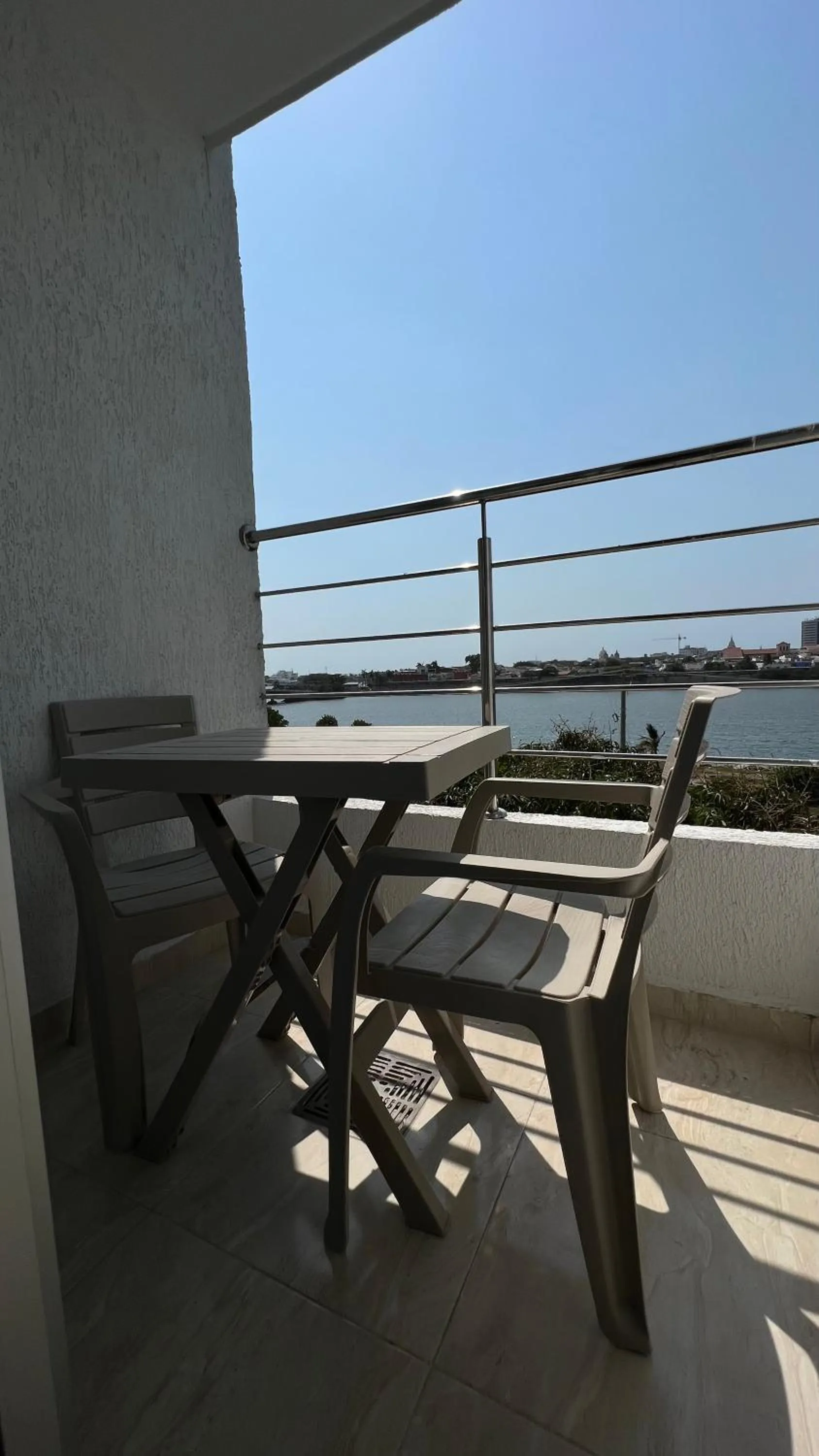 Day in Bahia 79 Apartasuites Cerca al Centro