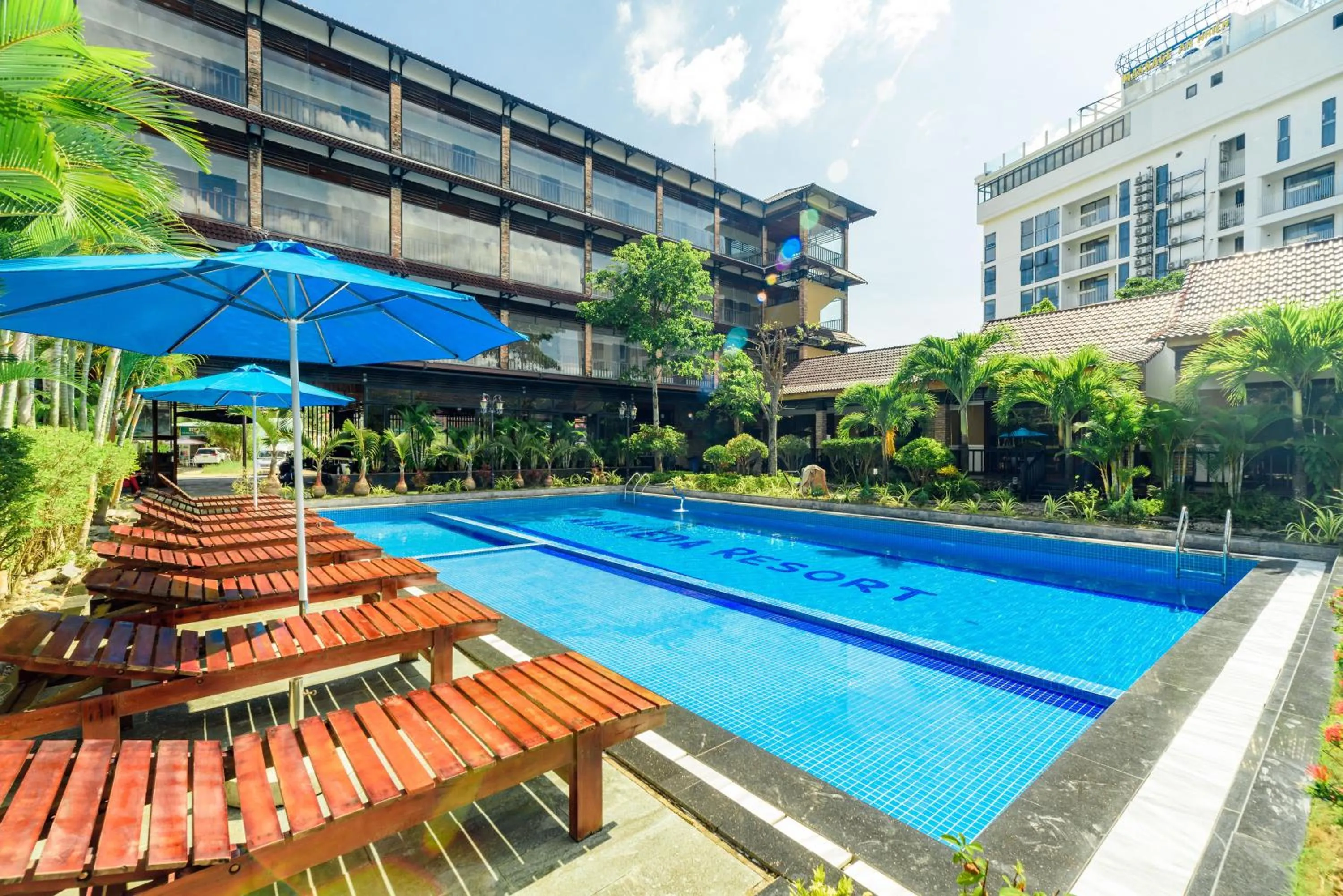 Swimming pool in Qualia Resort Phu Quoc