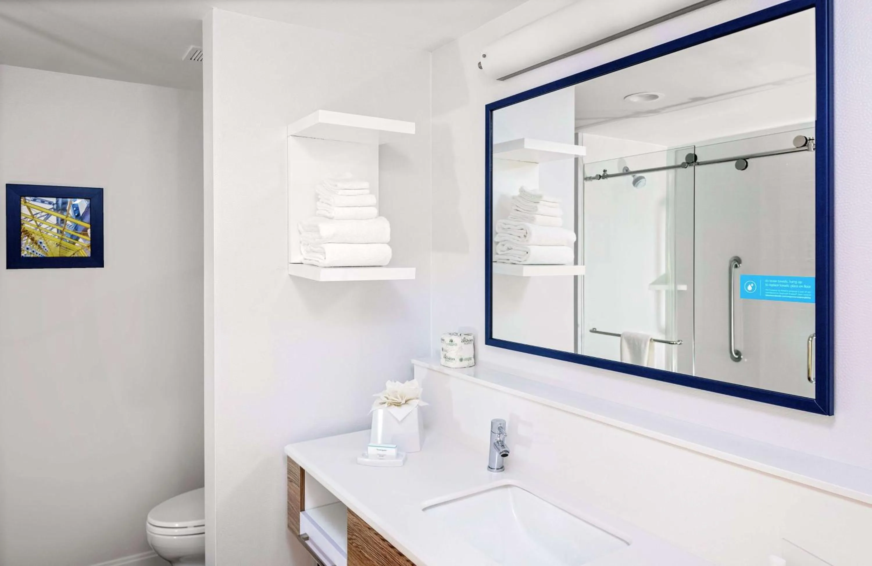 Bathroom in Hampton Inn Cranbury