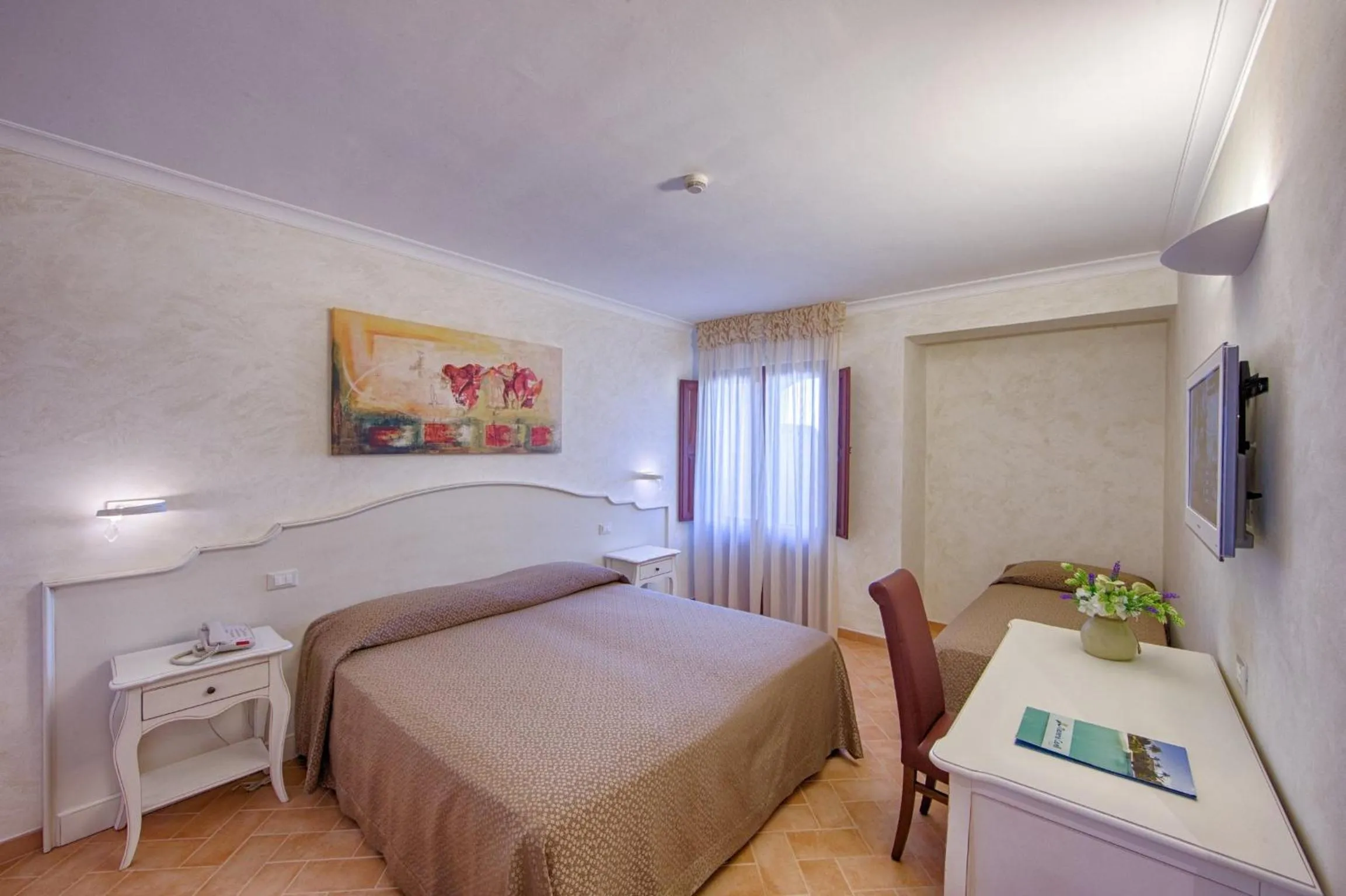 Photo of the whole room, Bed in Relais Masseria Caselli