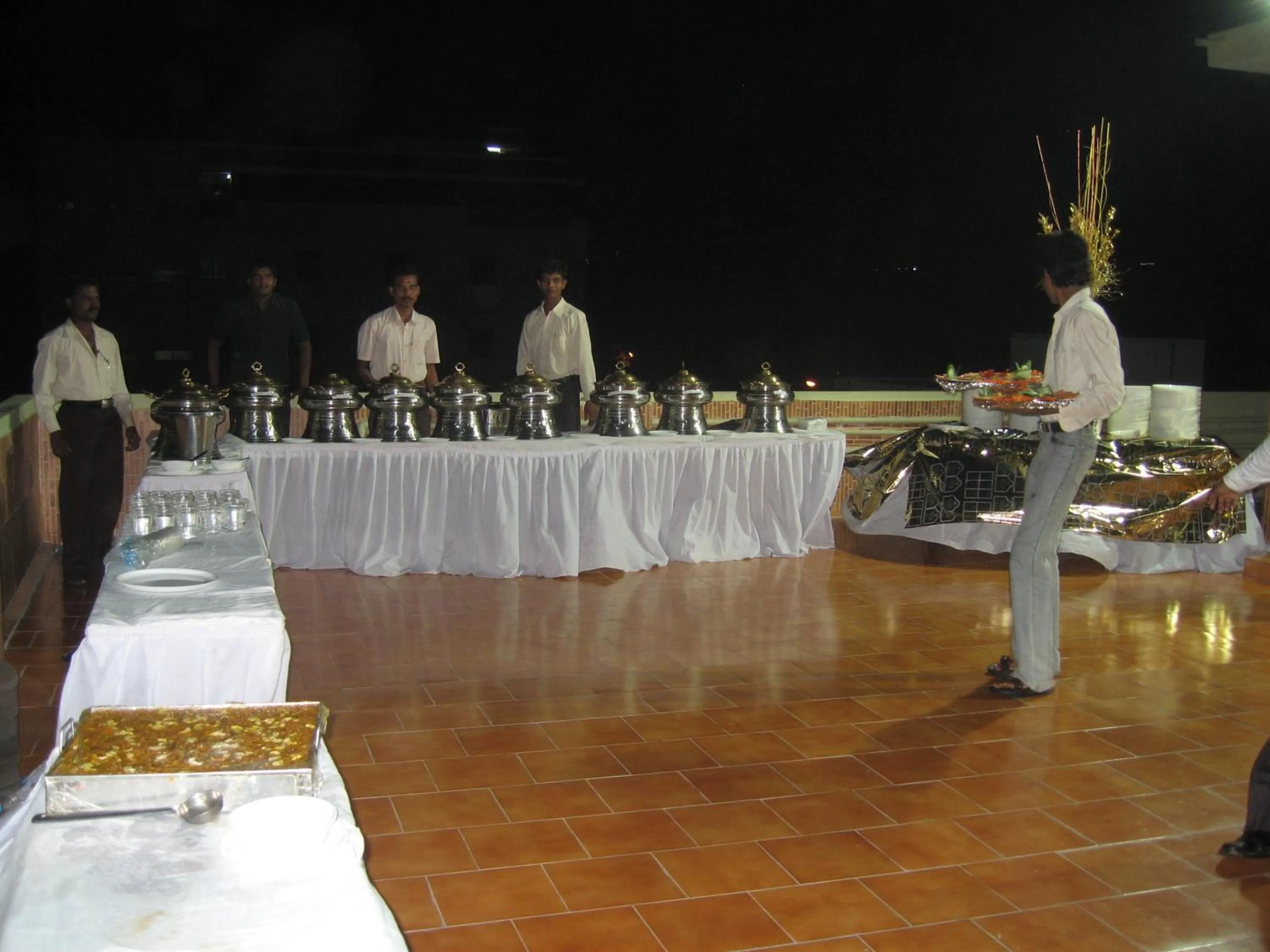 BBQ facilities in Hotel Akshaya
