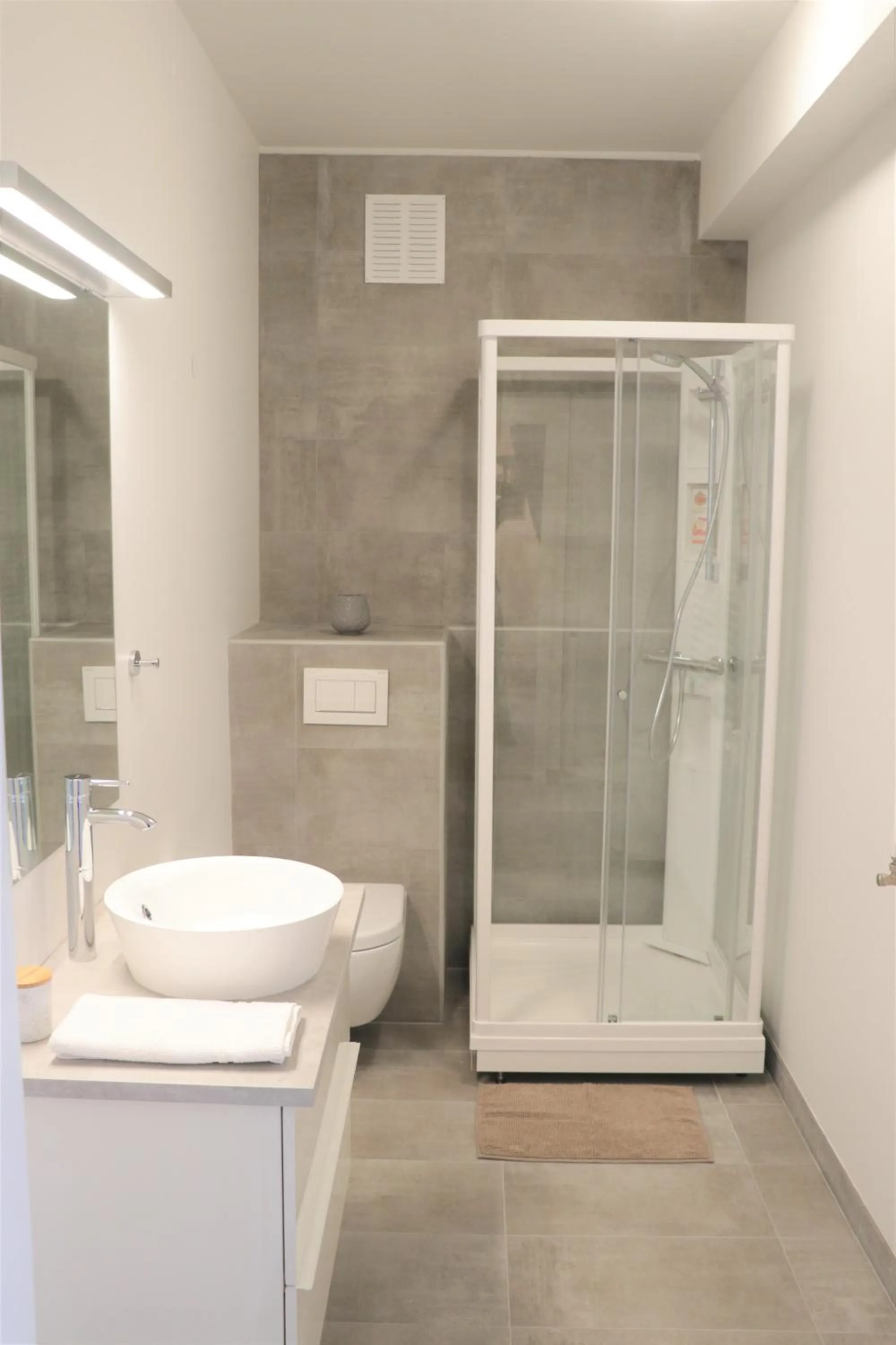 Shower in Odinn Reykjavik Skolavordustigur Apartments