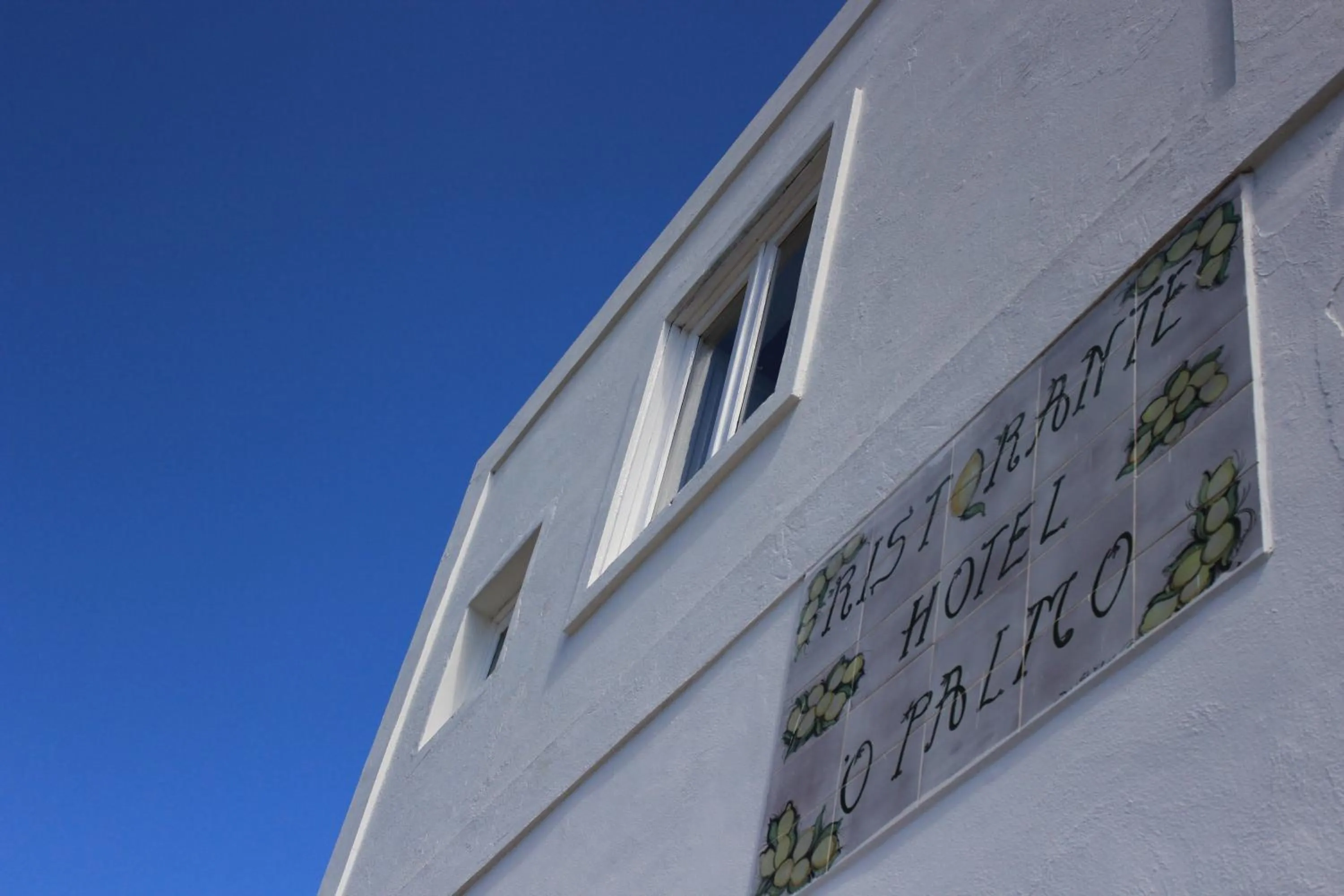 Facade/entrance in Hotel O Palmo