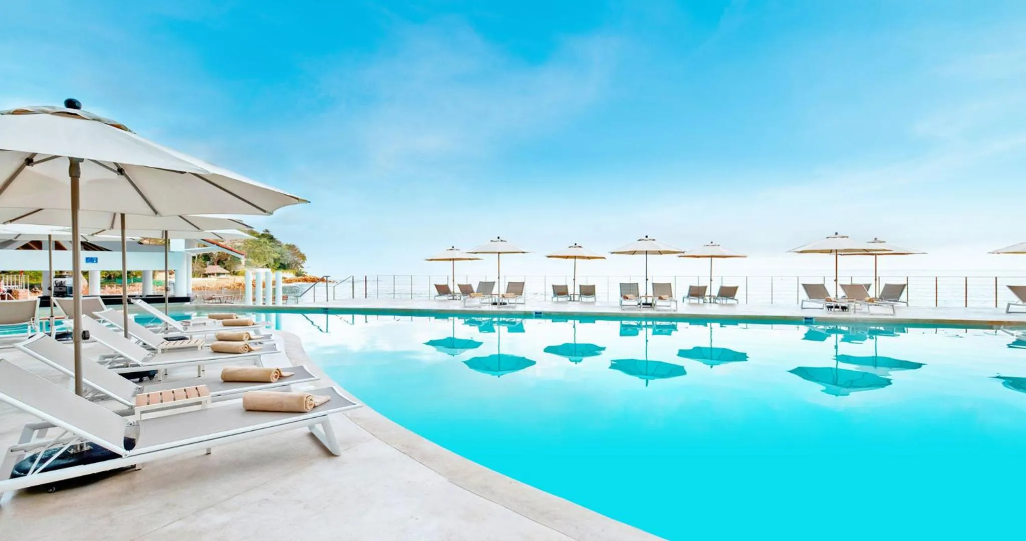 Day in Grand Park Royal Puerto Vallarta - All Inclusive