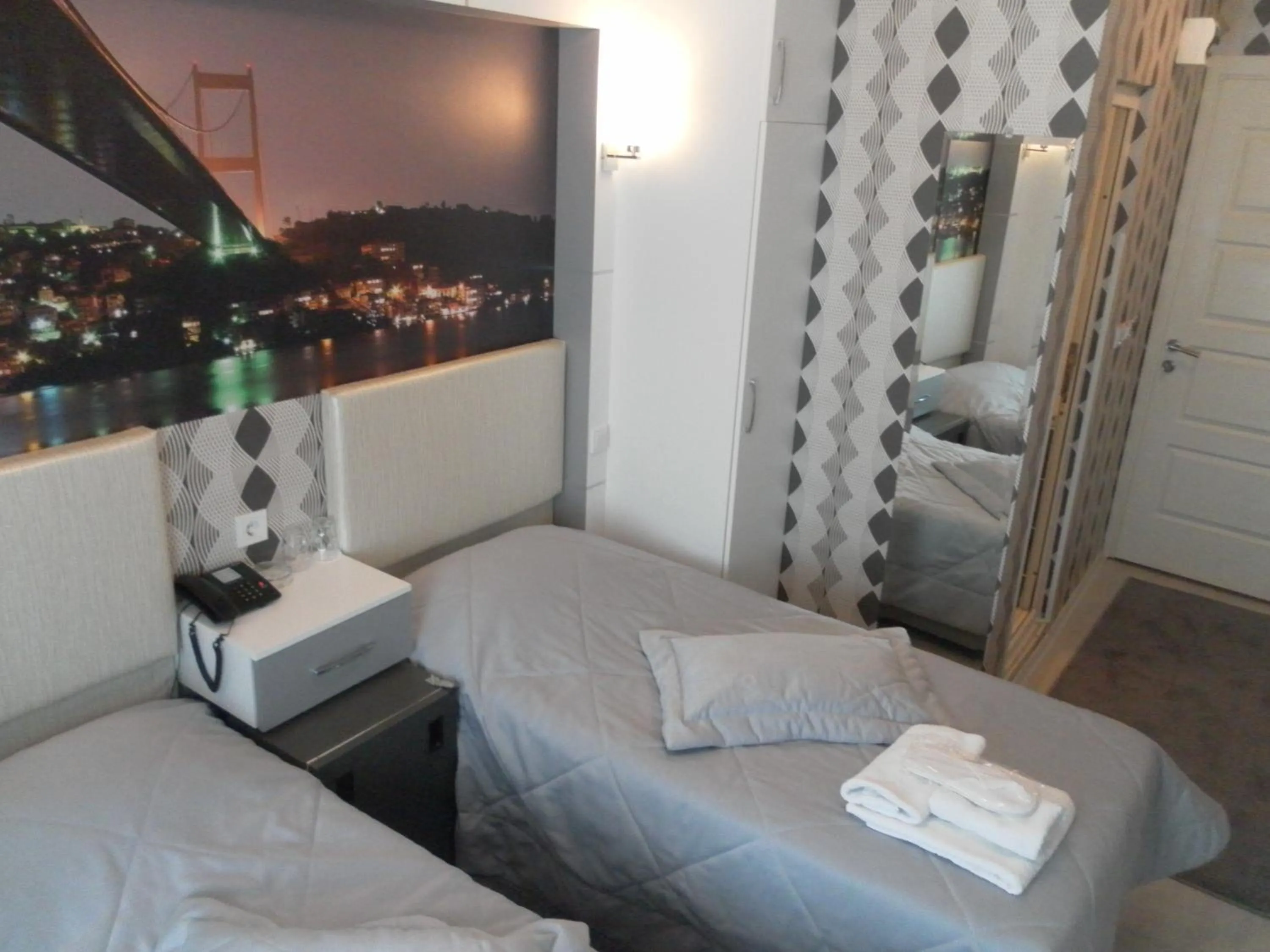 Bed in Hotel La White