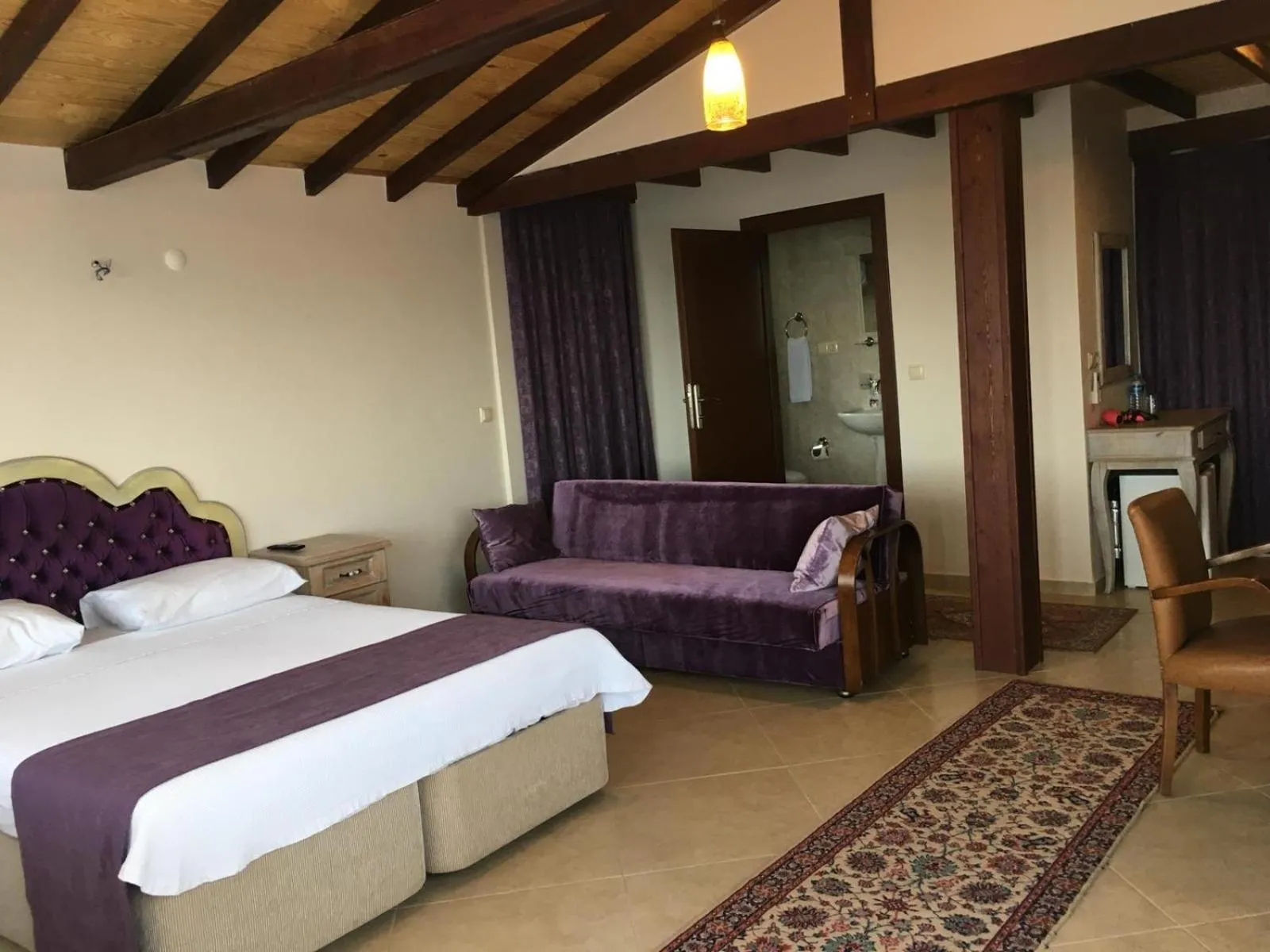 Photo of the whole room in Sapanca Dilek Konagi Hotel