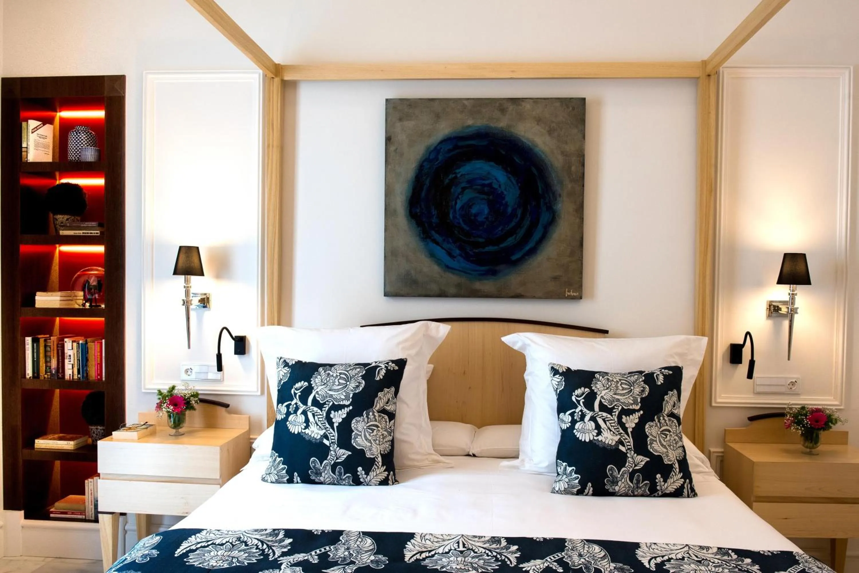 Bed in Hotel Casa Palacio María Luisa