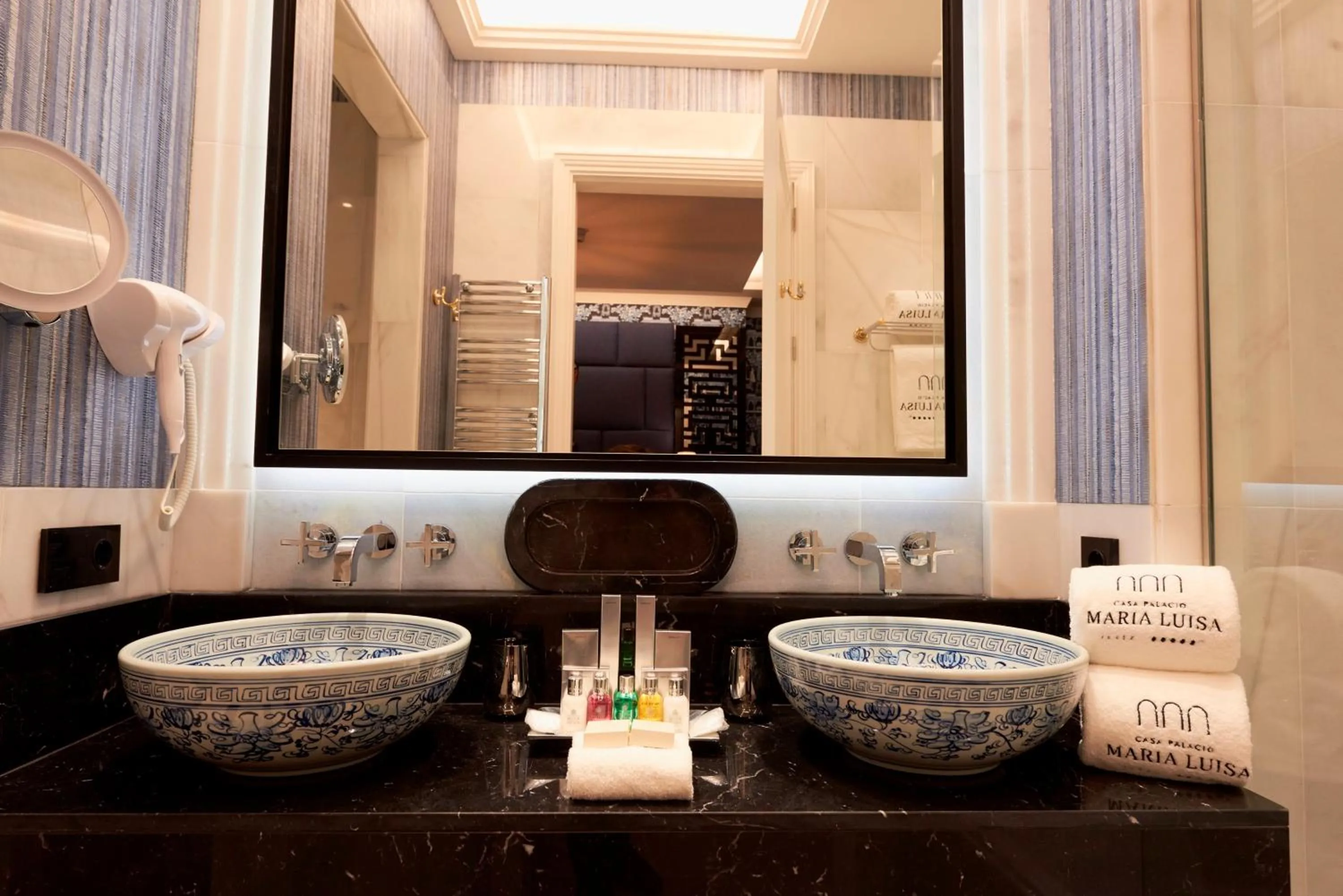 Bathroom in Hotel Casa Palacio María Luisa