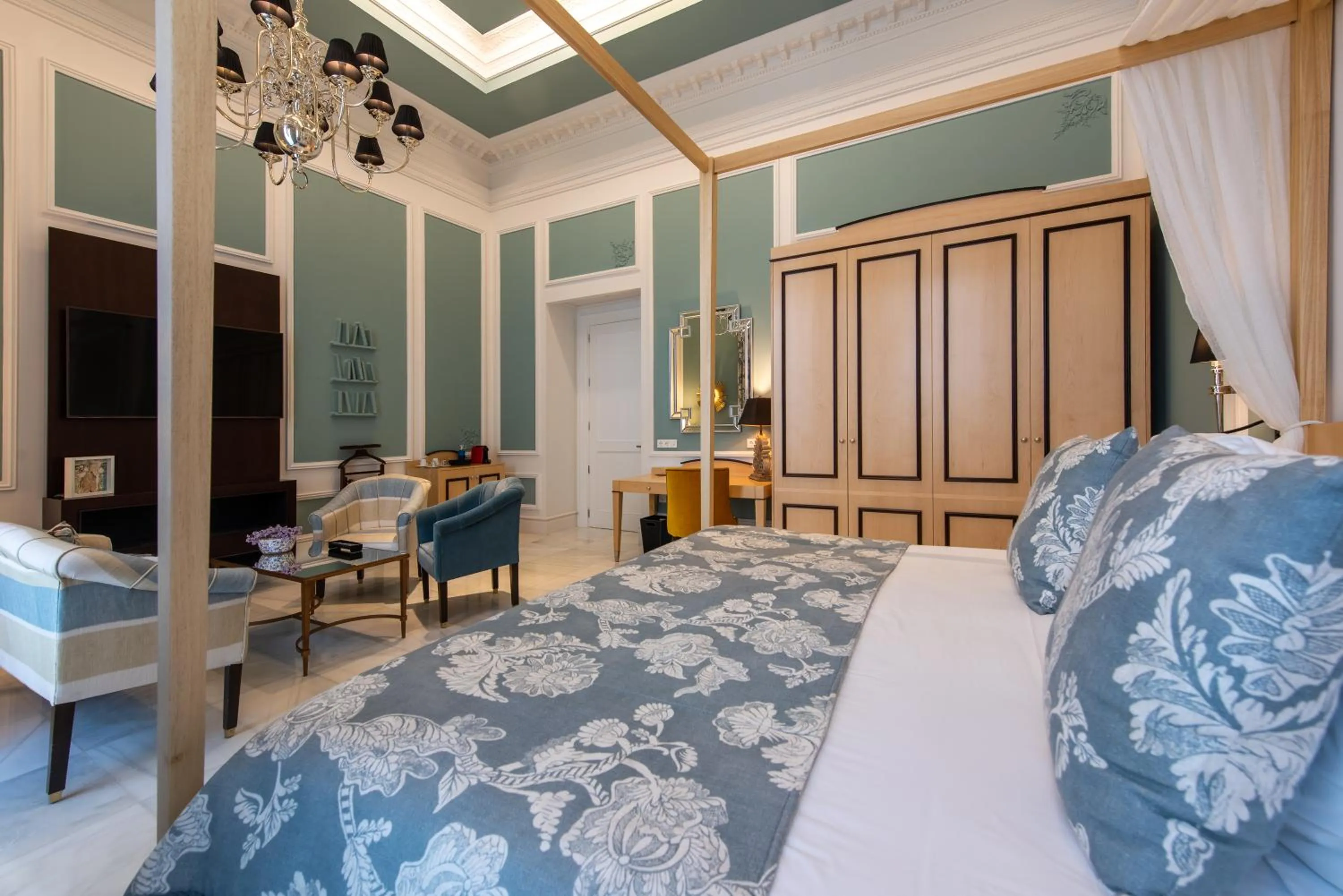 Bedroom, Bed in Hotel Casa Palacio María Luisa