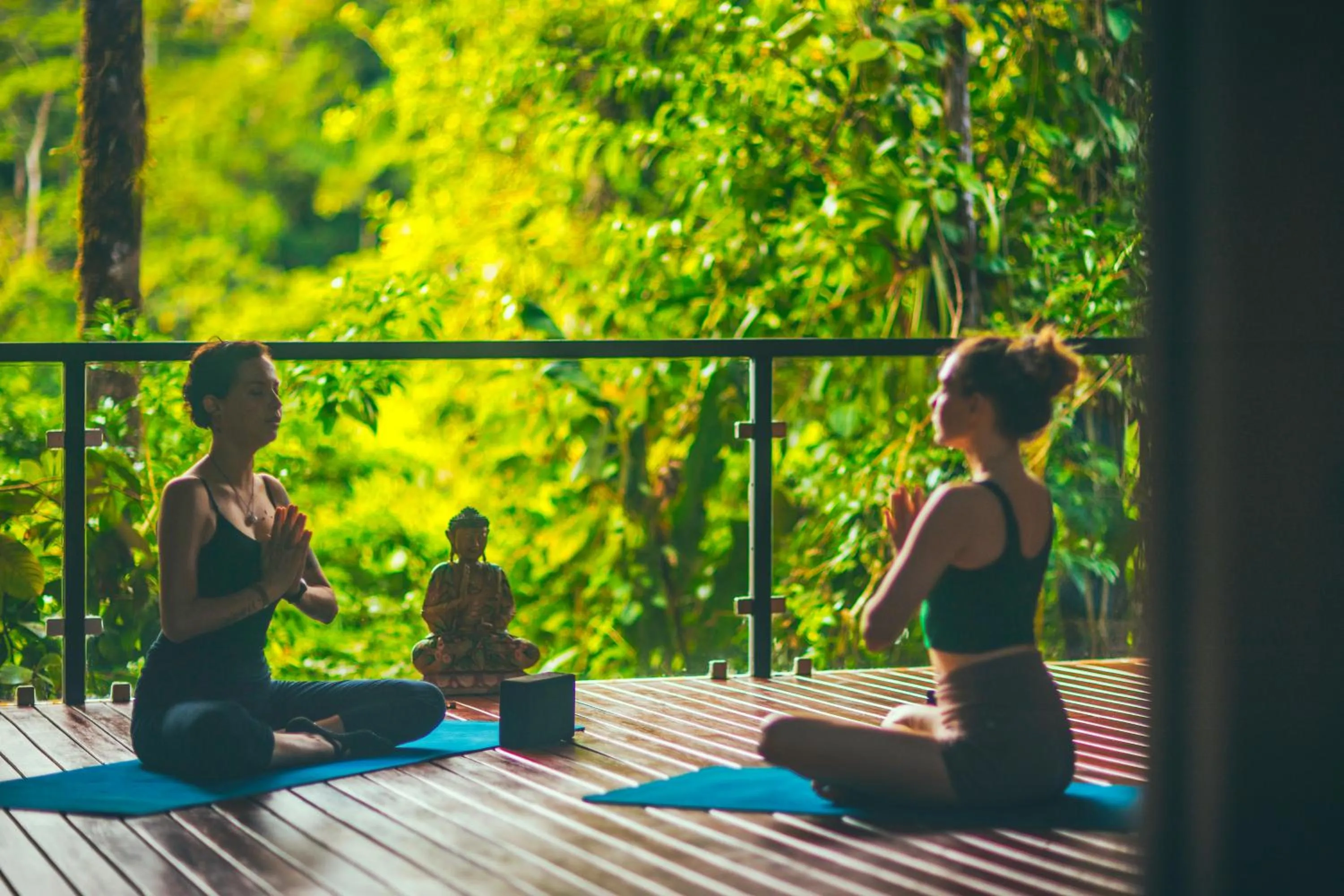 People in Amor Arenal Adults Friendly