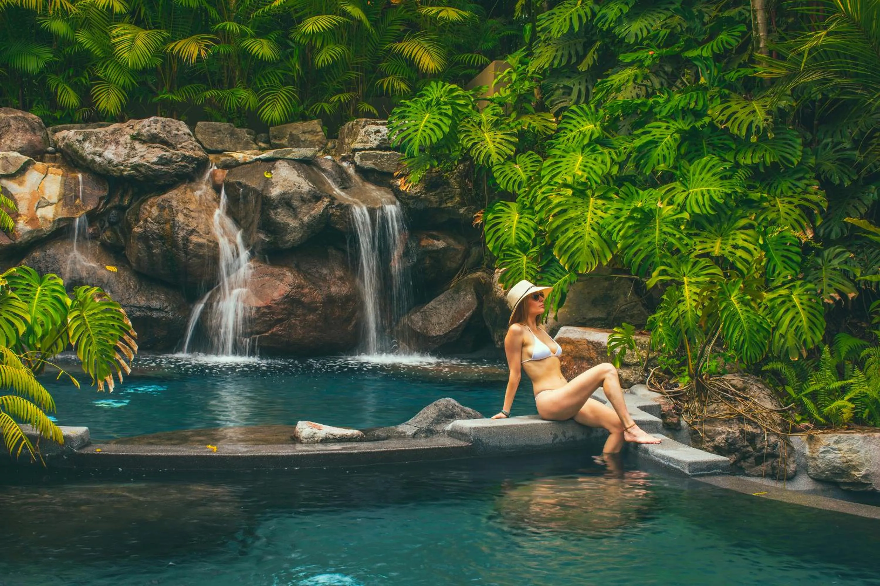 Swimming pool in Amor Arenal Adults Friendly