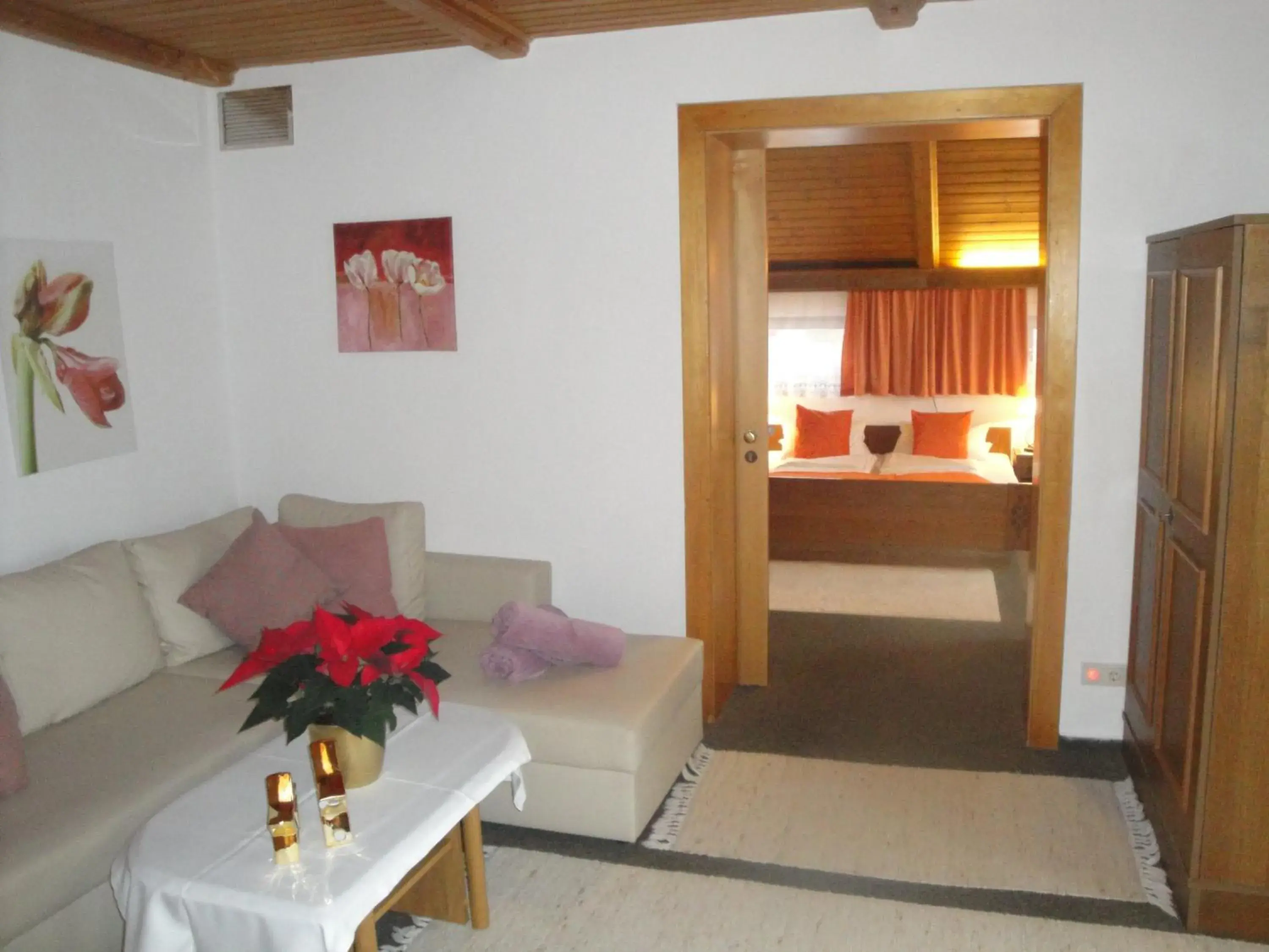 Family Room with Balcony in Hotel Pension Schwaiger Family Room with Balcony in Hotel Pension Schwaiger