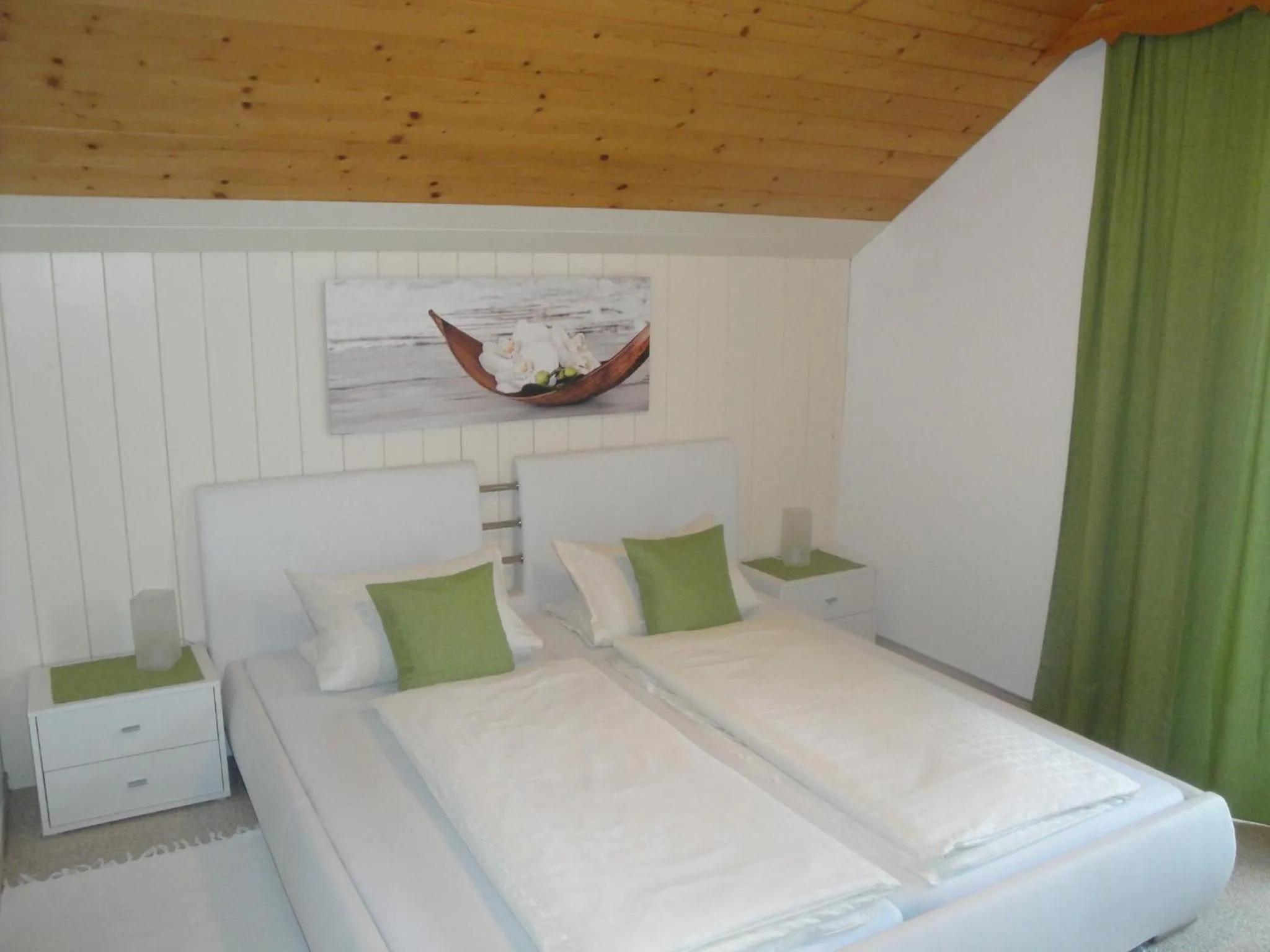 Photo of the whole room, Bed in Hotel Pension Schwaiger