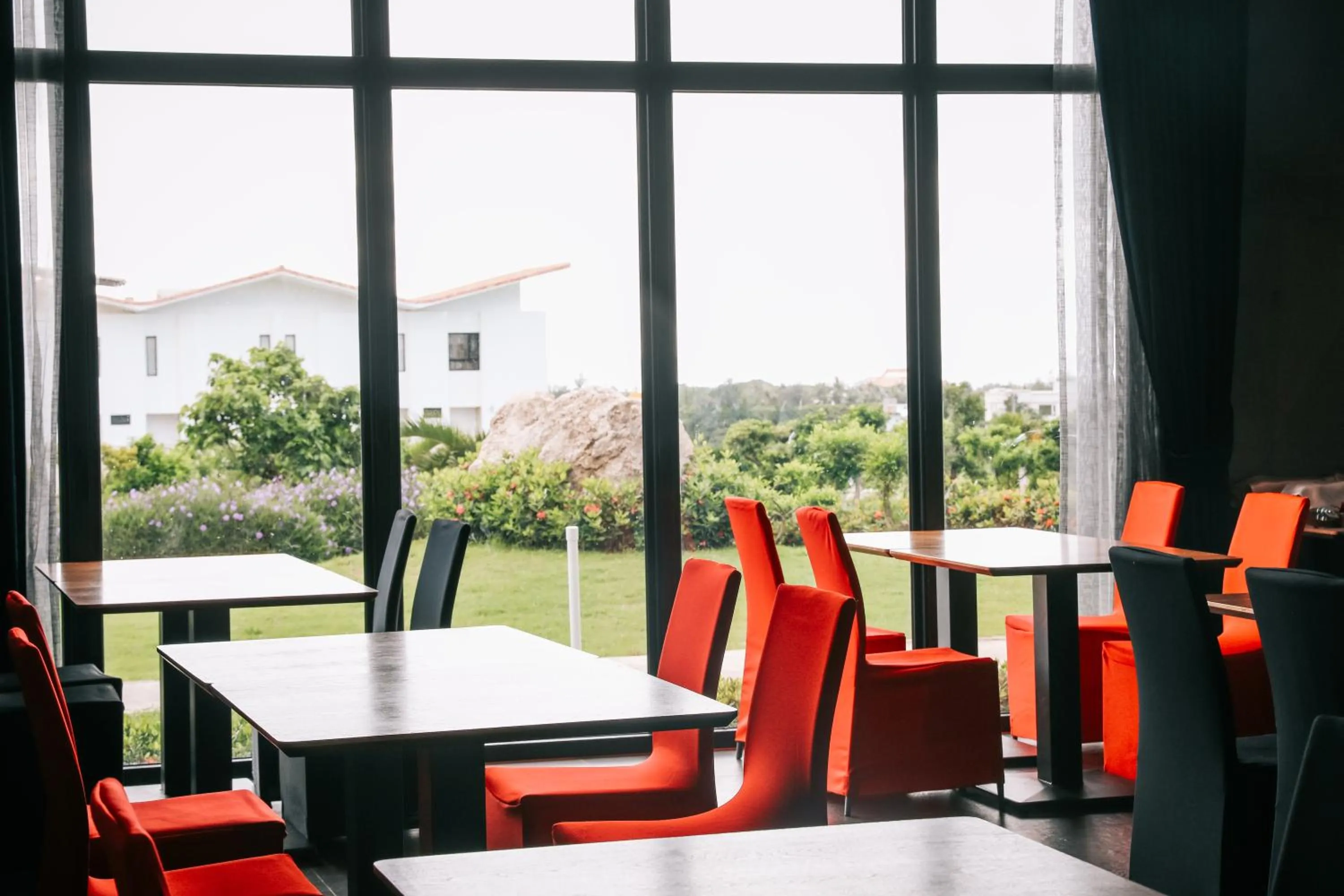 Restaurant/places to eat in SkyeBay Club