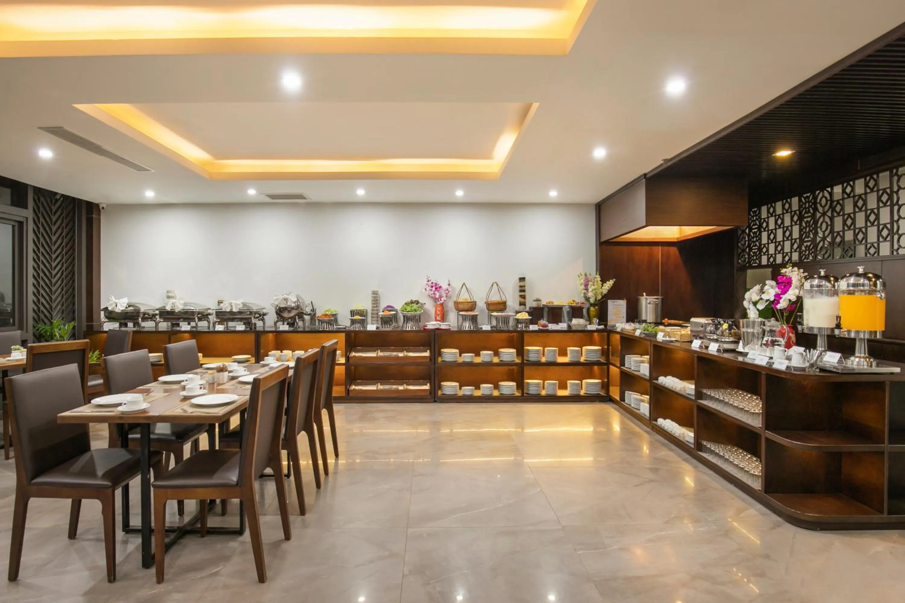 Restaurant/places to eat in Palazzo Boutique Hotel