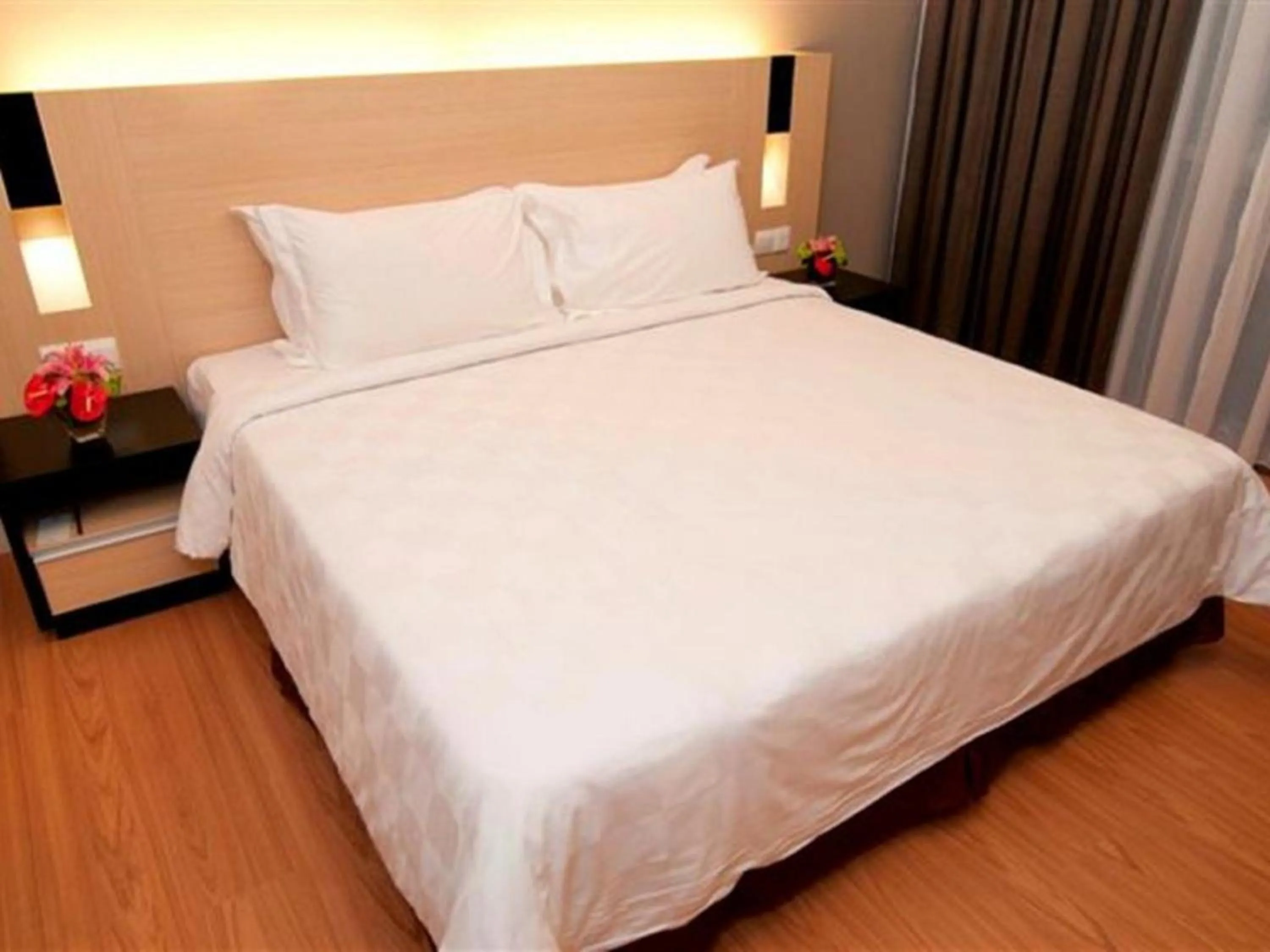 Platinum Suites at Swiss Garden