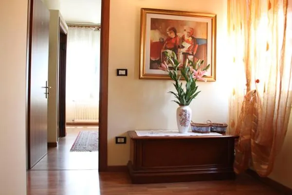 Decorative detail in Residence Al Bacareto