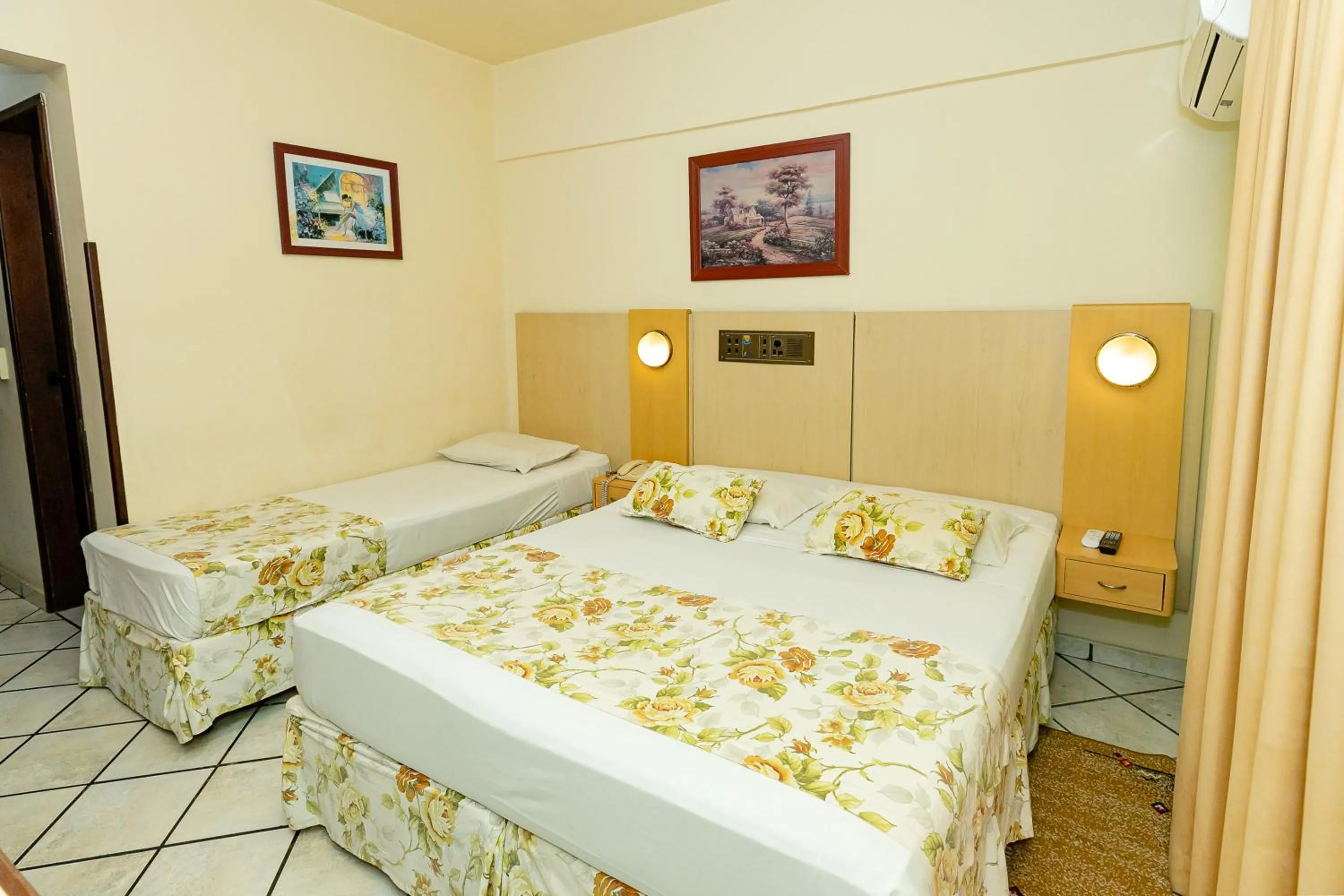 Bed in Yak Beach Hotel Ponta Negra