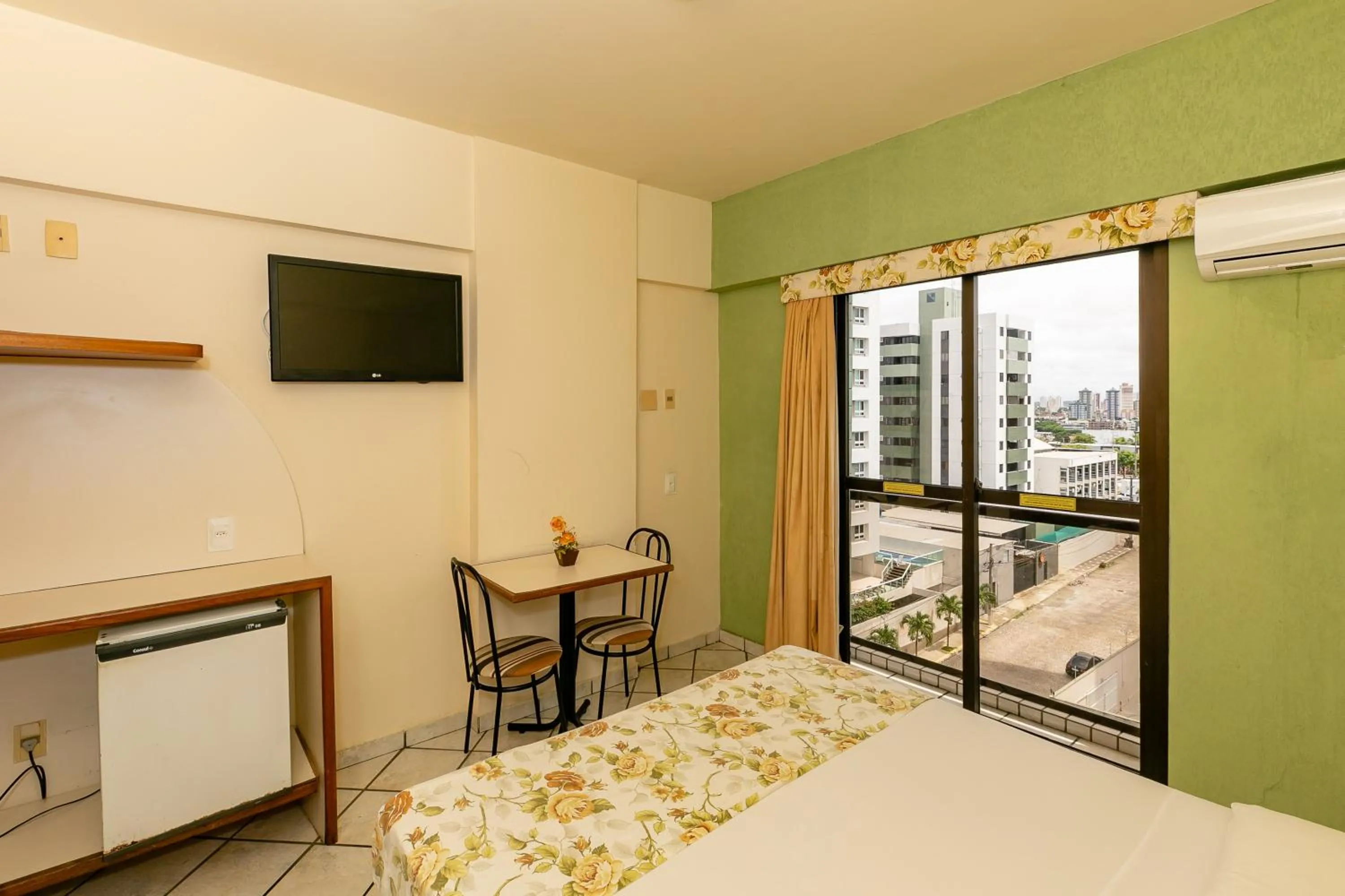 Bedroom, Bed in Yak Beach Hotel Ponta Negra