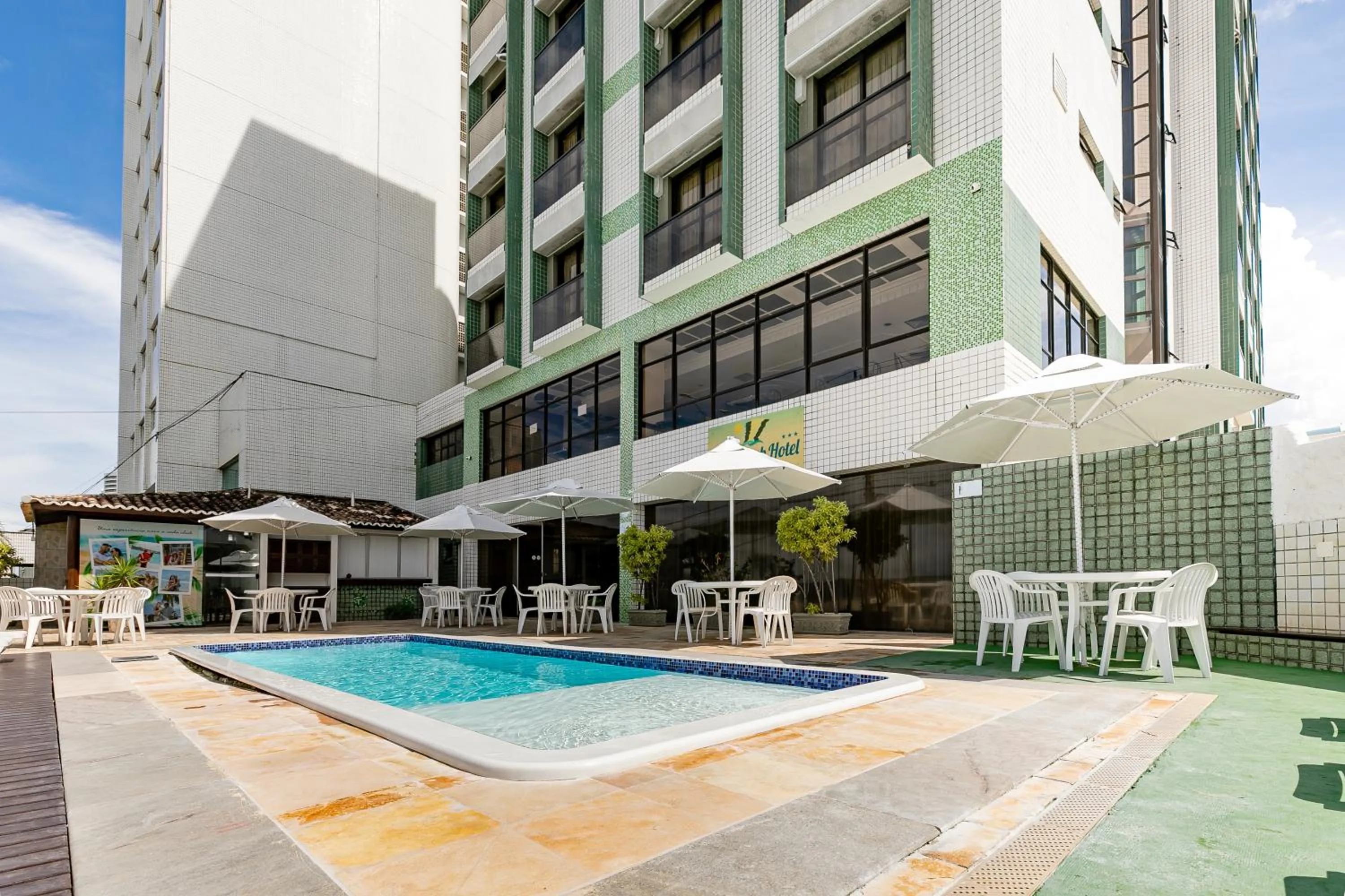 Swimming pool in Yak Beach Hotel Ponta Negra