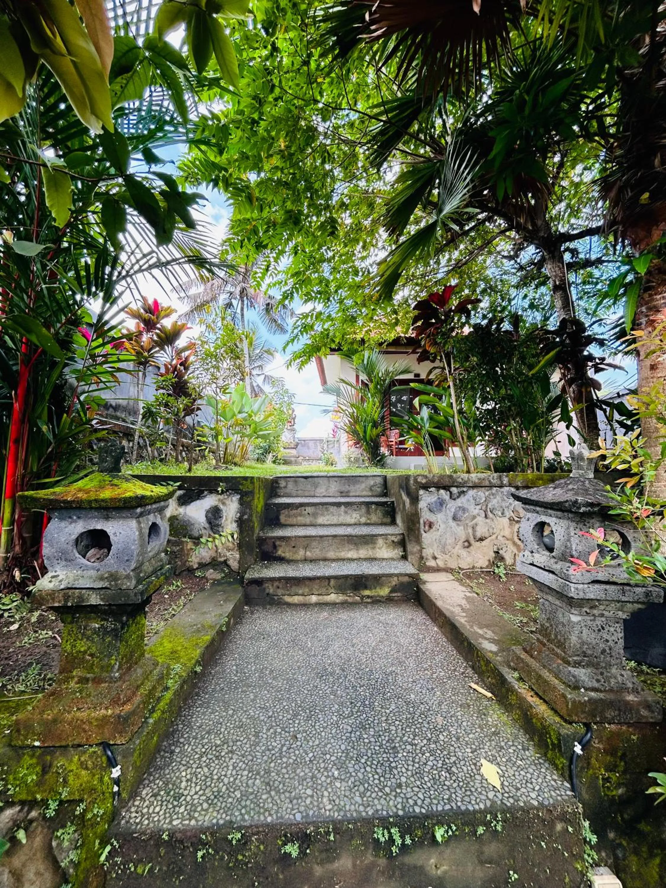 Garden in Canting Bali Suite