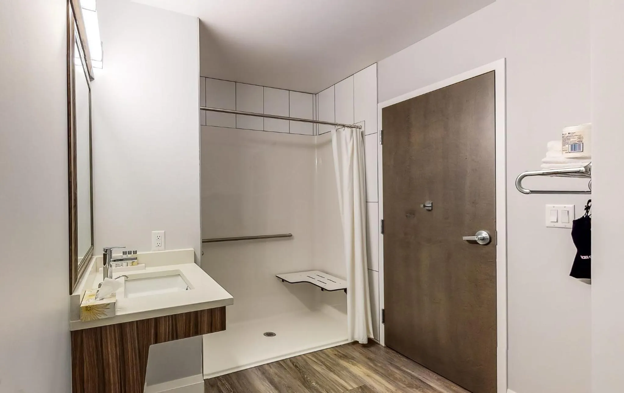 Shower in Park Inn by Radisson Osoyoos