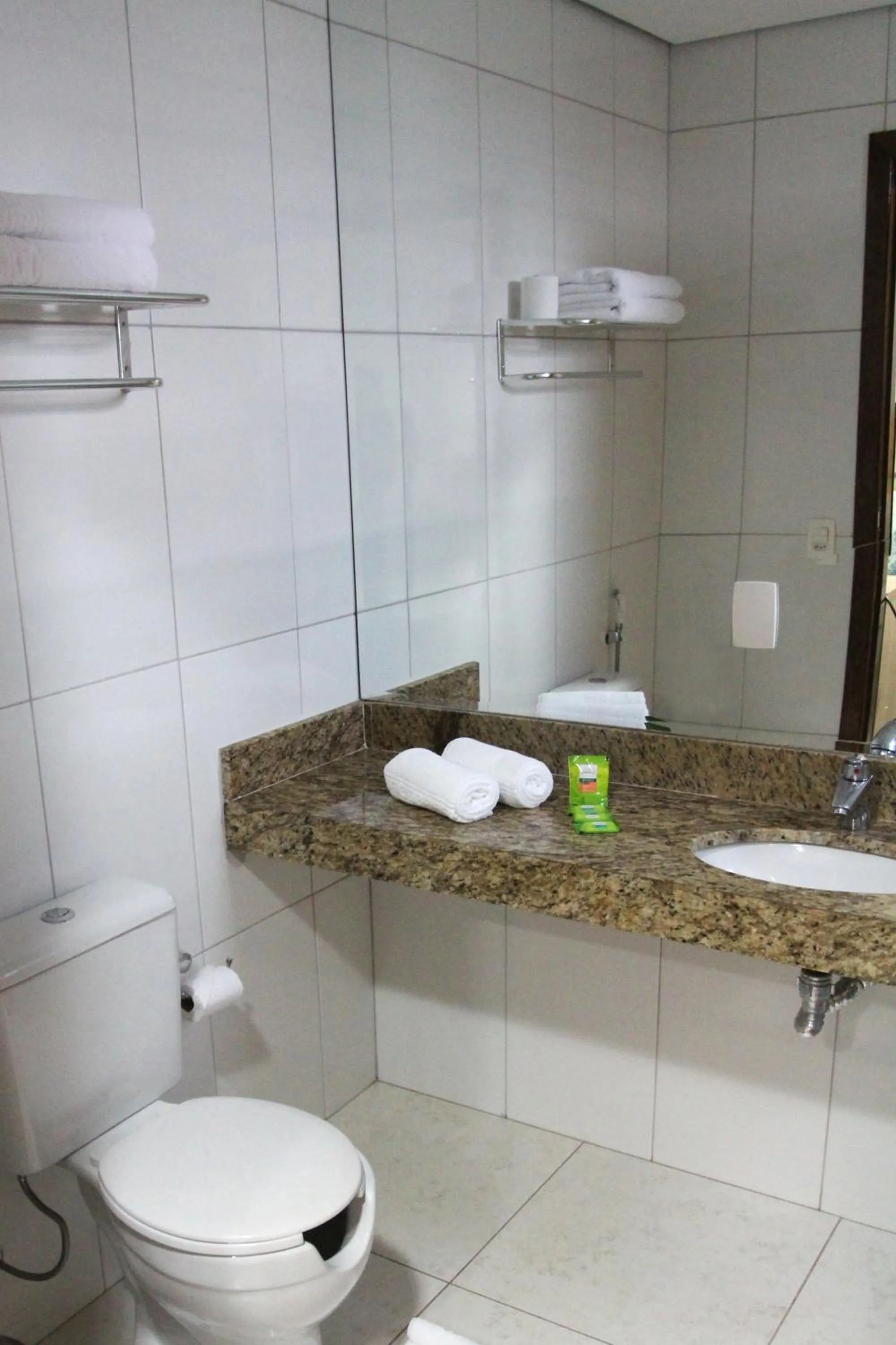 Bathroom in Imperial Plaza Hotel