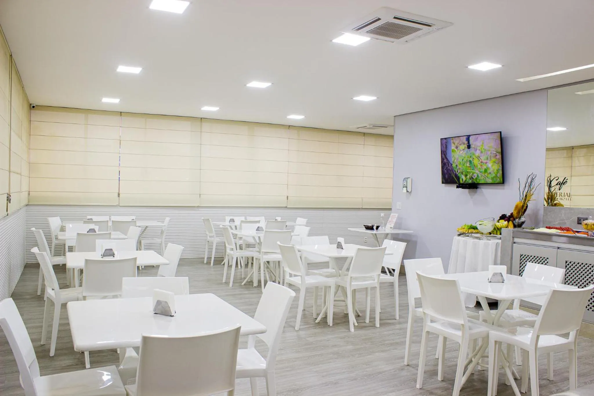 Breakfast in Imperial Plaza Hotel