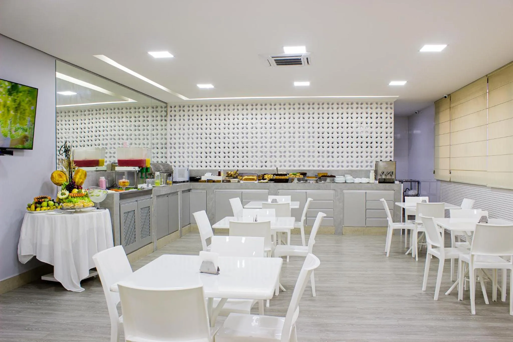 Breakfast in Imperial Plaza Hotel