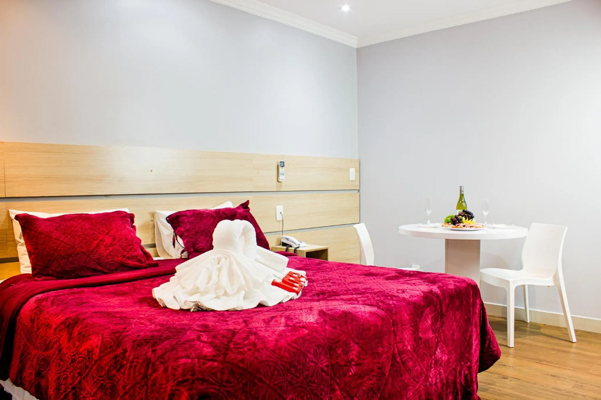 Bedroom, Bed in Imperial Plaza Hotel