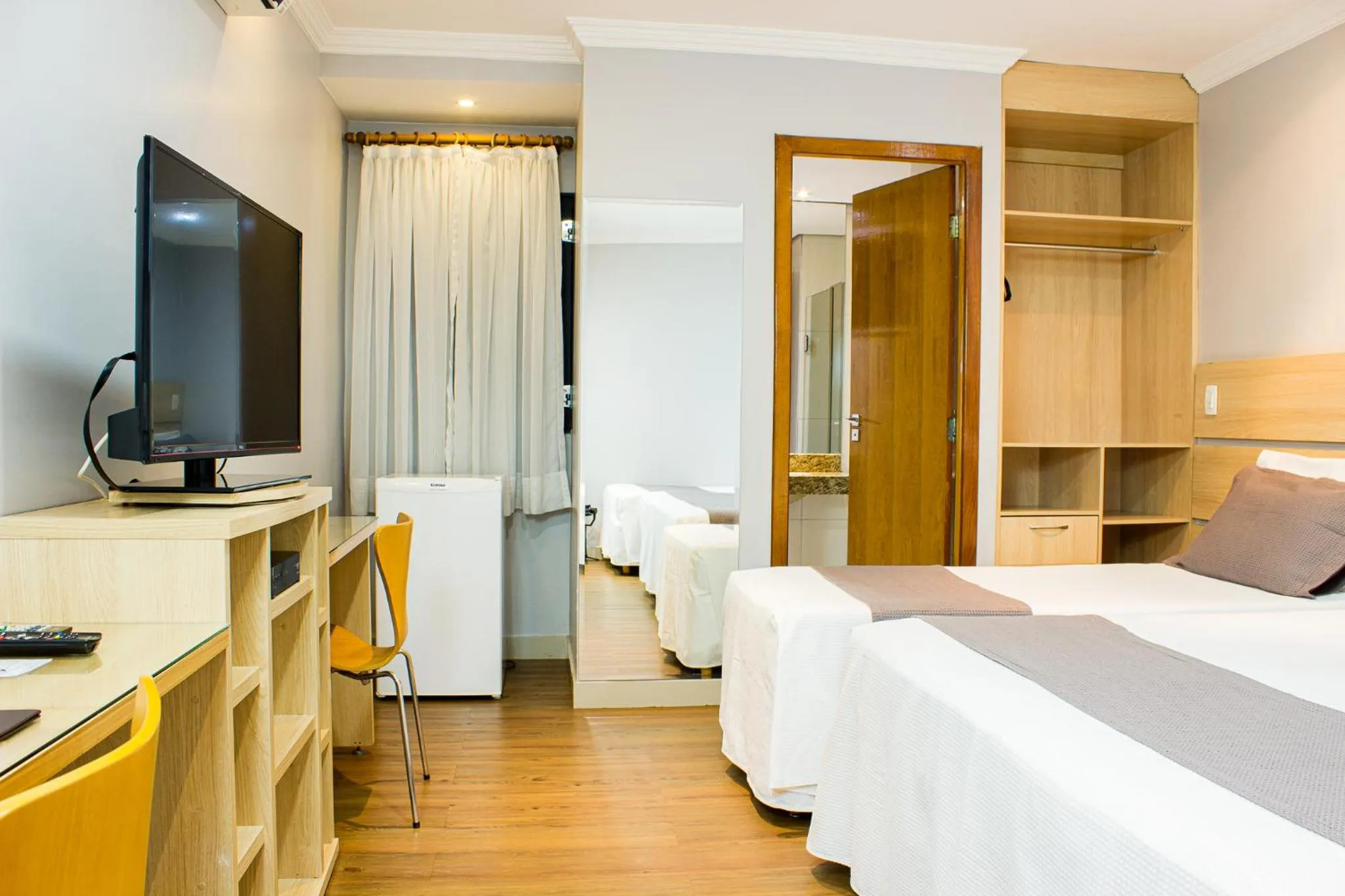 Bedroom, Bed in Imperial Plaza Hotel