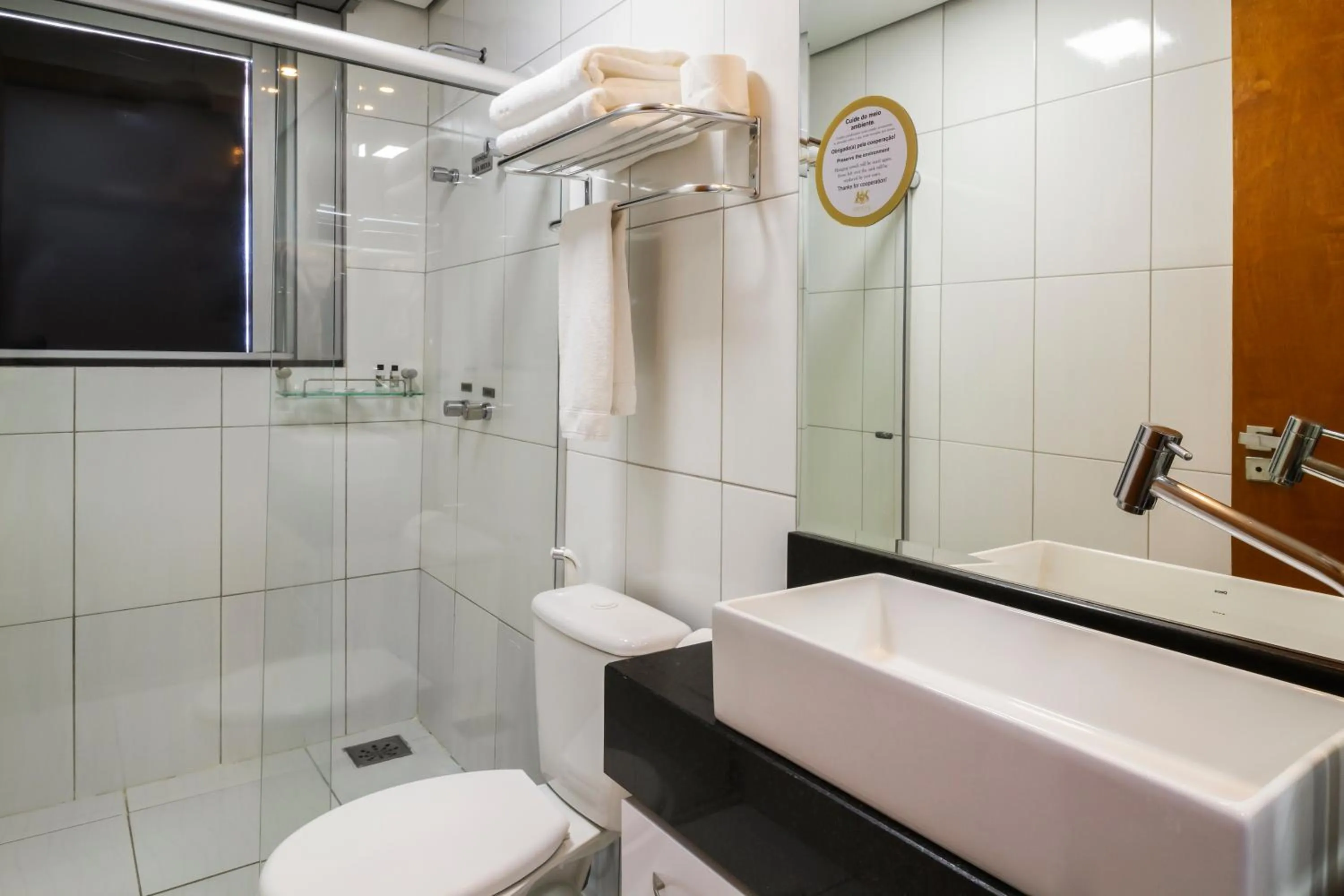 Bathroom in Imperial Plaza Hotel