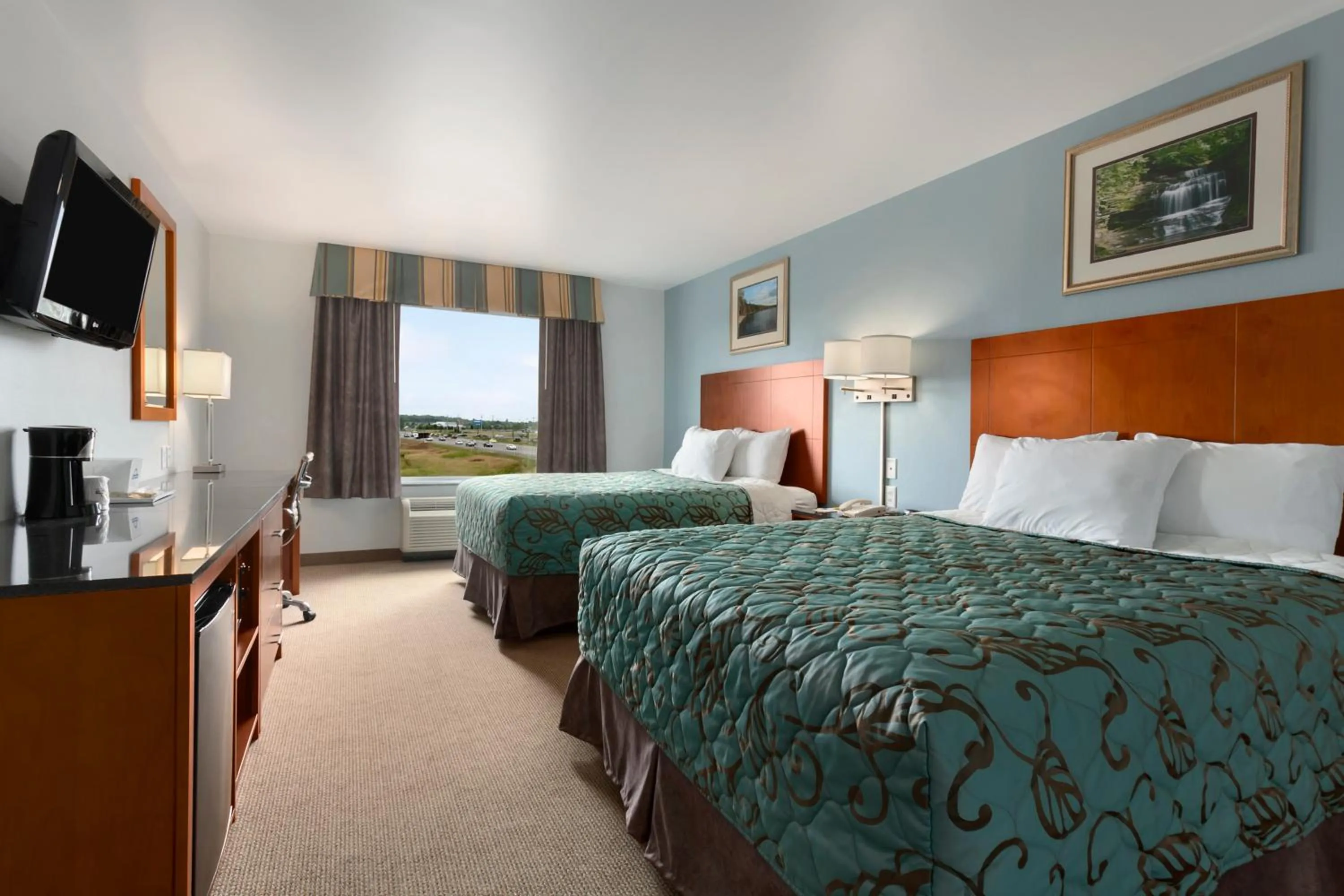 Day, Bed in Days Inn by Wyndham Watertown Fort Drum