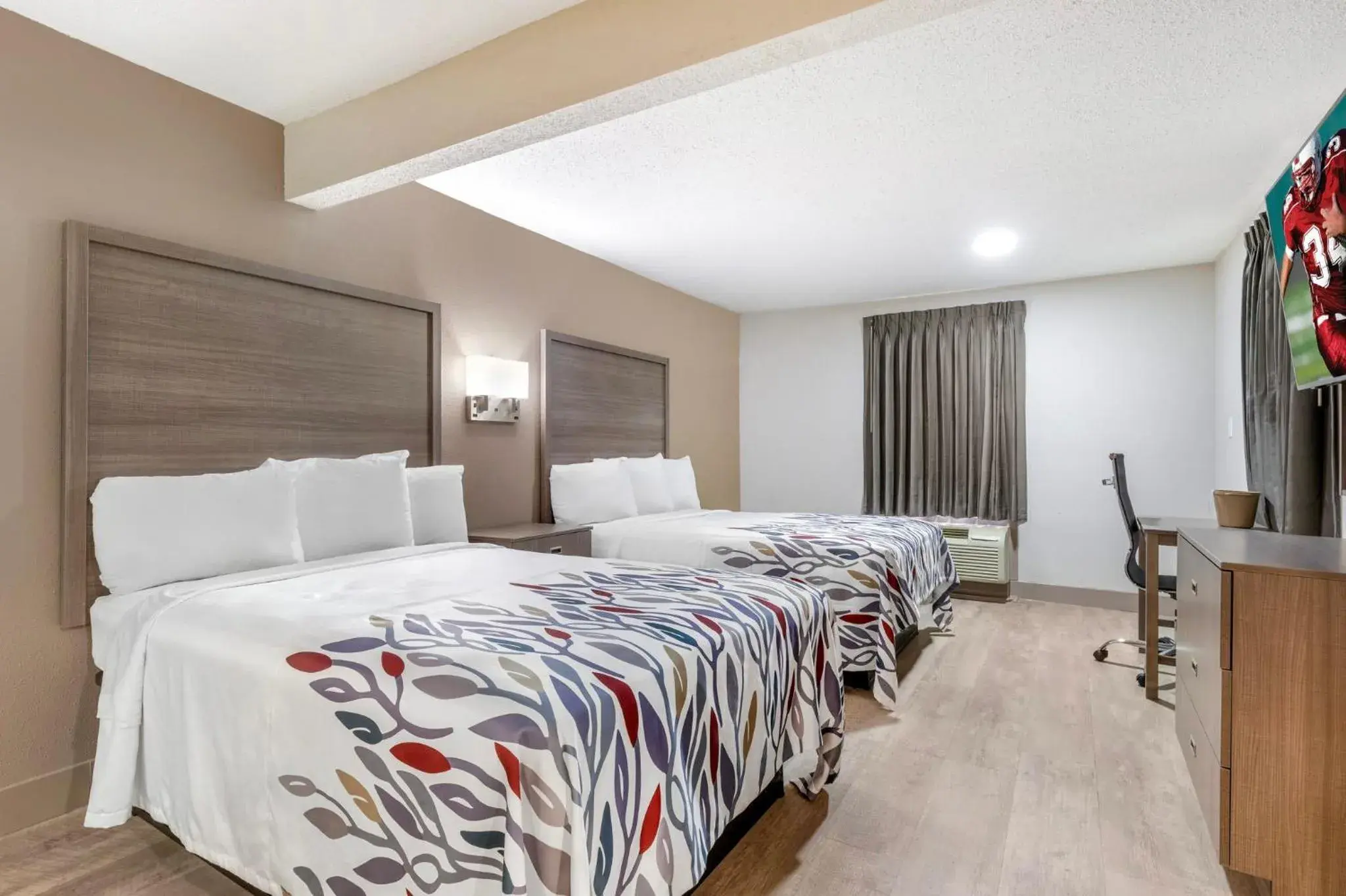 Suite with Two Double Beds Smoking in Red Roof Inn & Suites Newport News Suite with Two Double Beds Smoking in Red Roof Inn & Suites Newport News