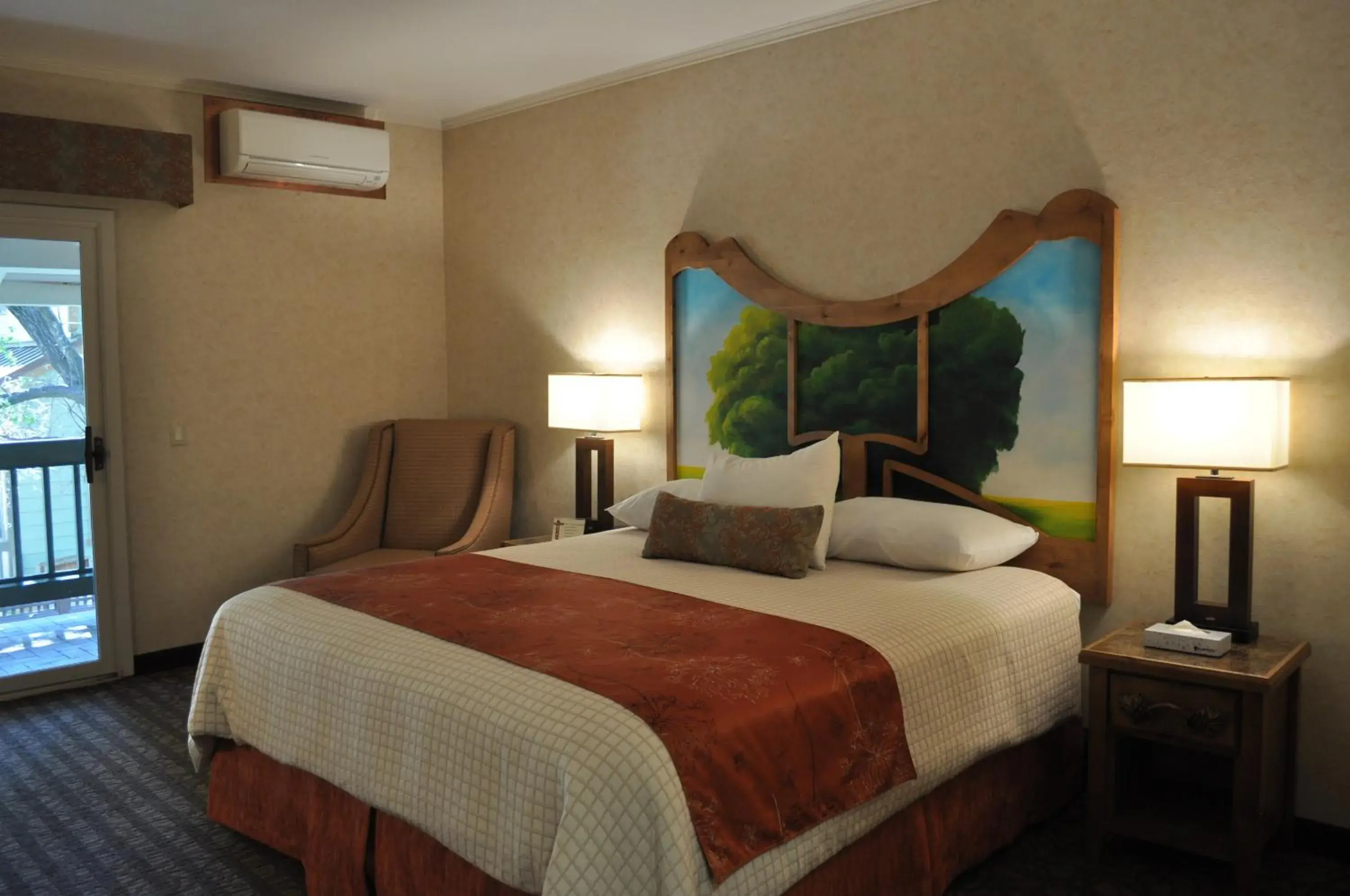 King Room in El Bonita Motel King Room in El Bonita Motel