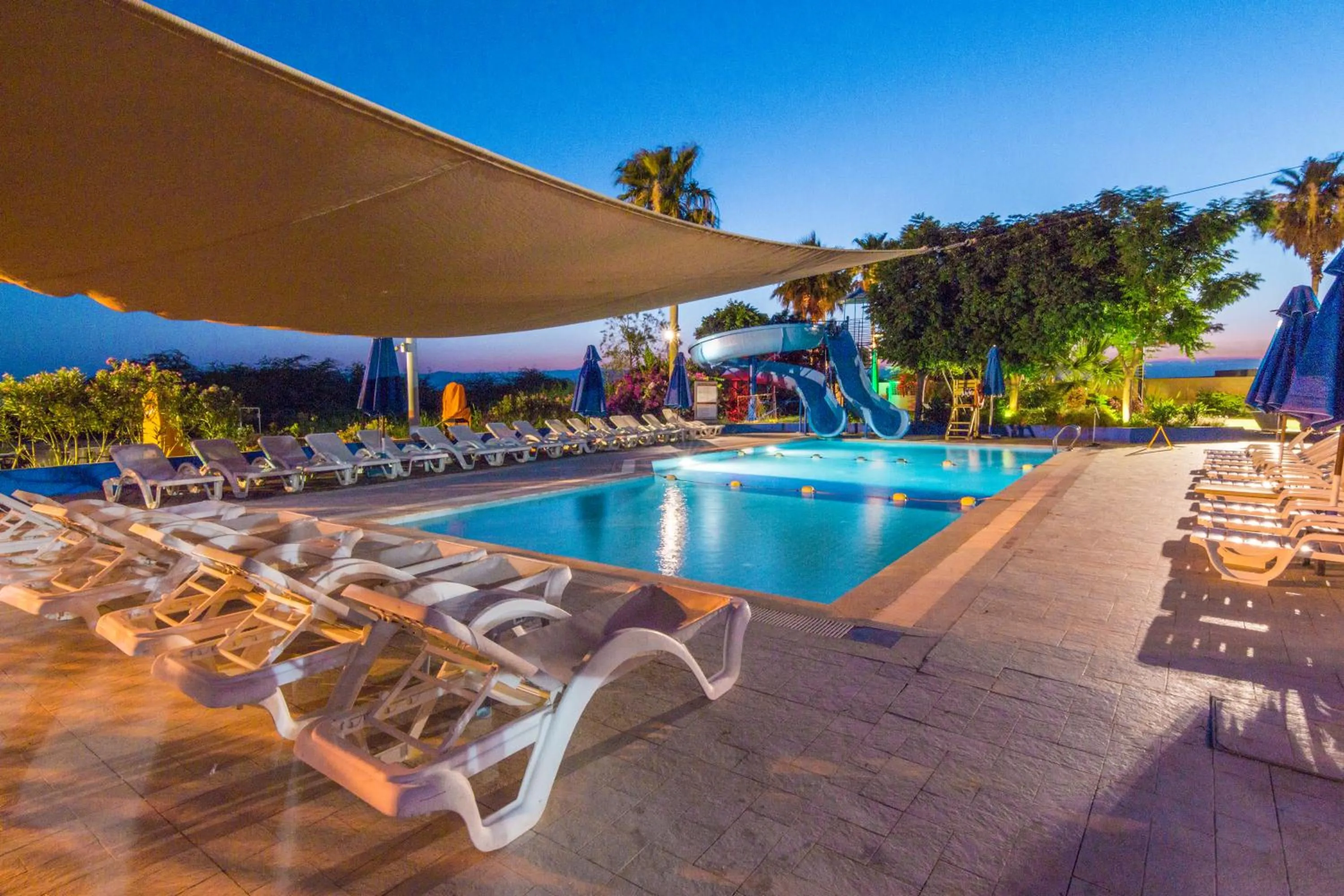 Night in Ramada Resort Dead Sea