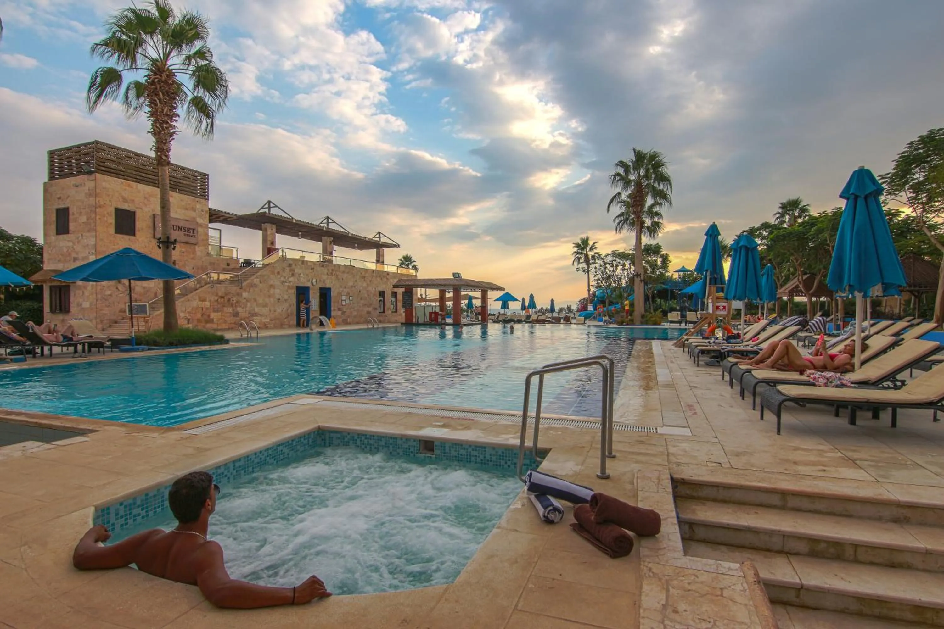 Day in Ramada Resort Dead Sea