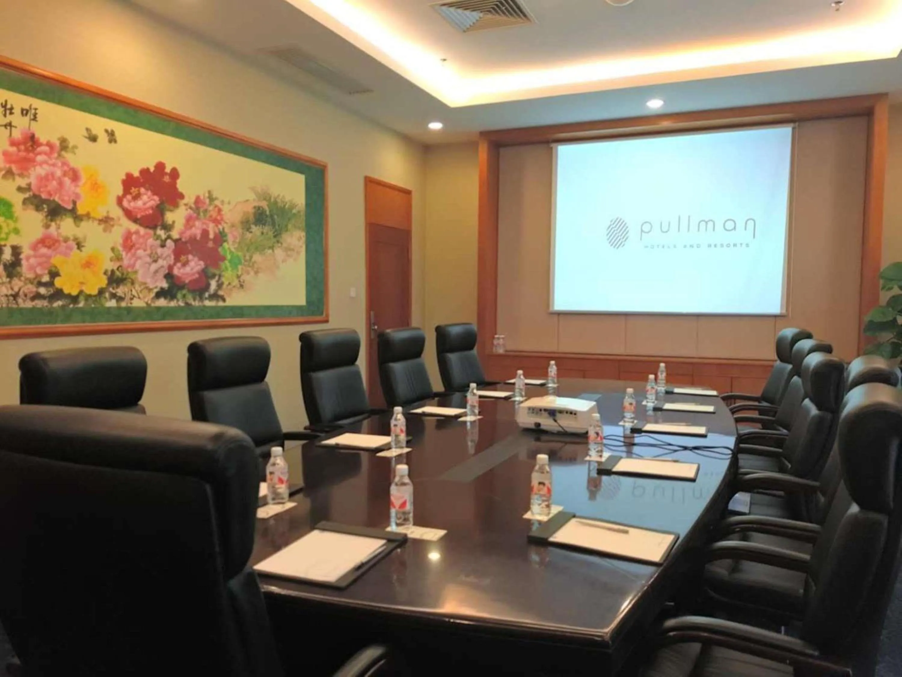 Meeting/conference room in Pullman Zhangjiajie Hotel