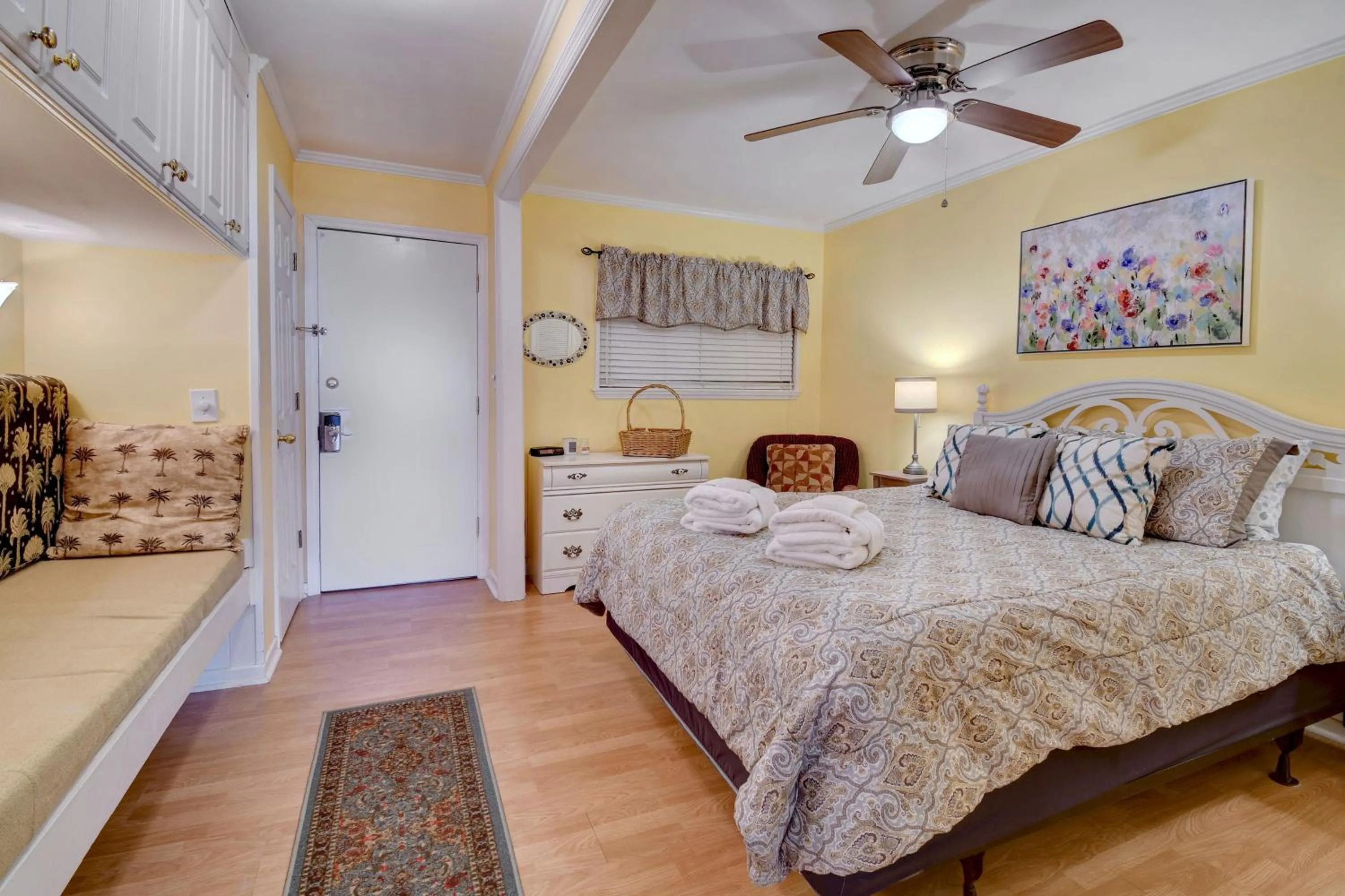 Bed in Million Dollar Oceanfront View