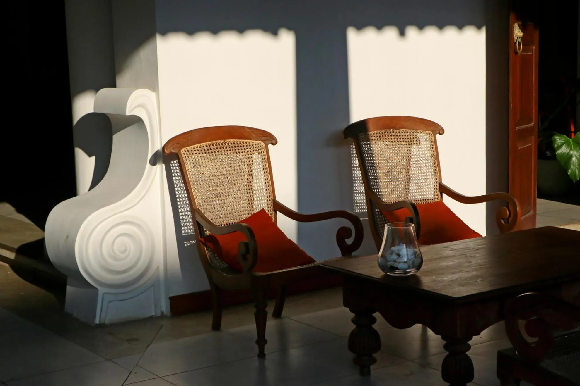 Lounge or bar in The Heritage Hotel Galle Fort
